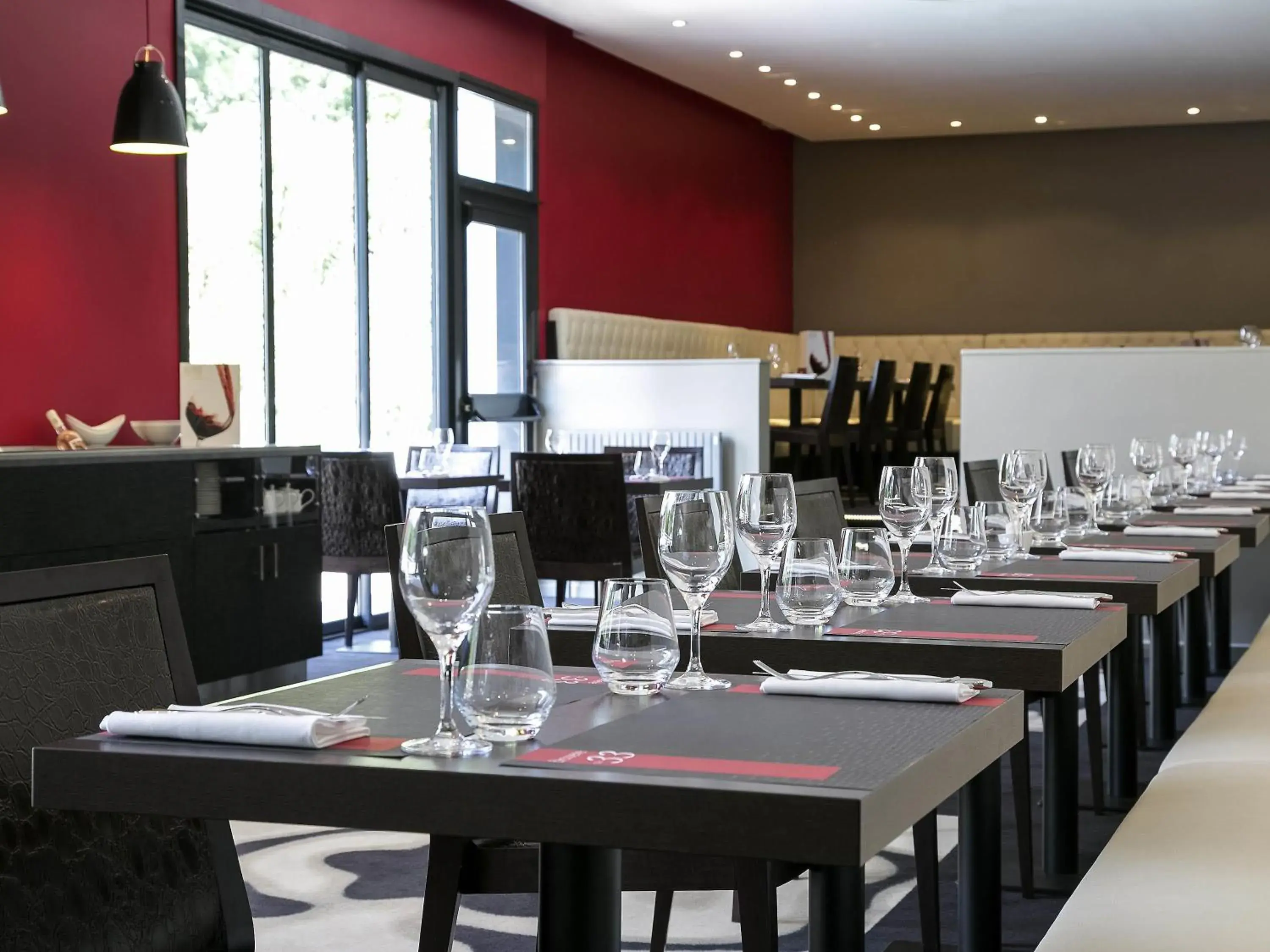 Restaurant/places to eat in Mercure Bordeaux Lac Restaurant/places to eat in Mercure Bordeaux Lac