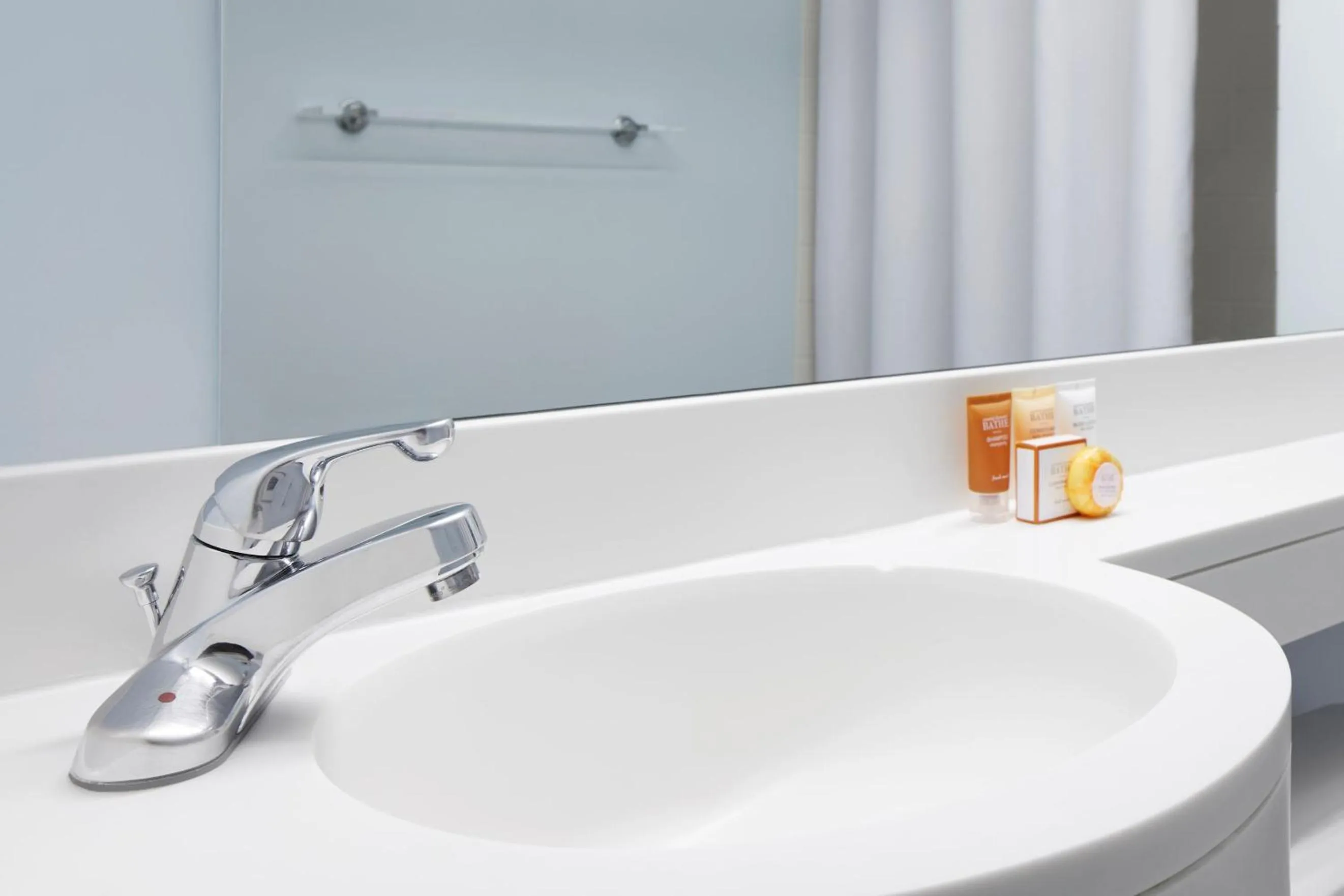 Bathroom in Central Loop Hotel