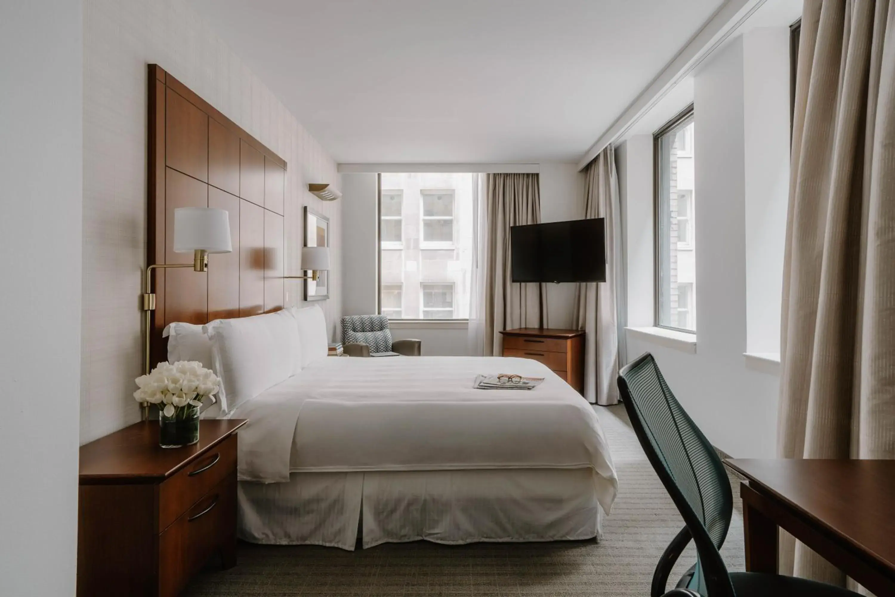 Bedroom, Bed in Central Loop Hotel Bedroom, Bed in Central Loop Hotel
