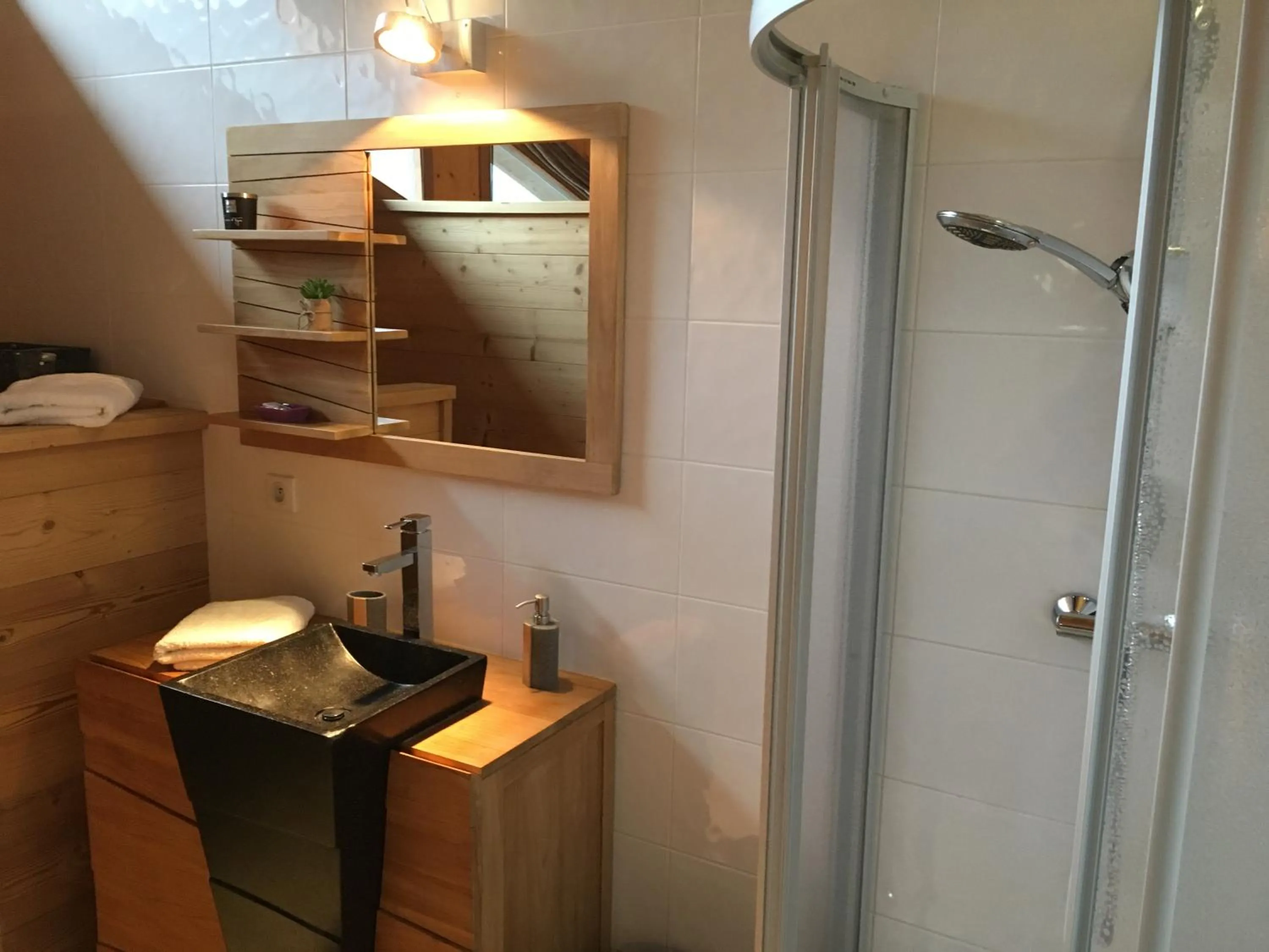 Shower in Montagn'Arcs