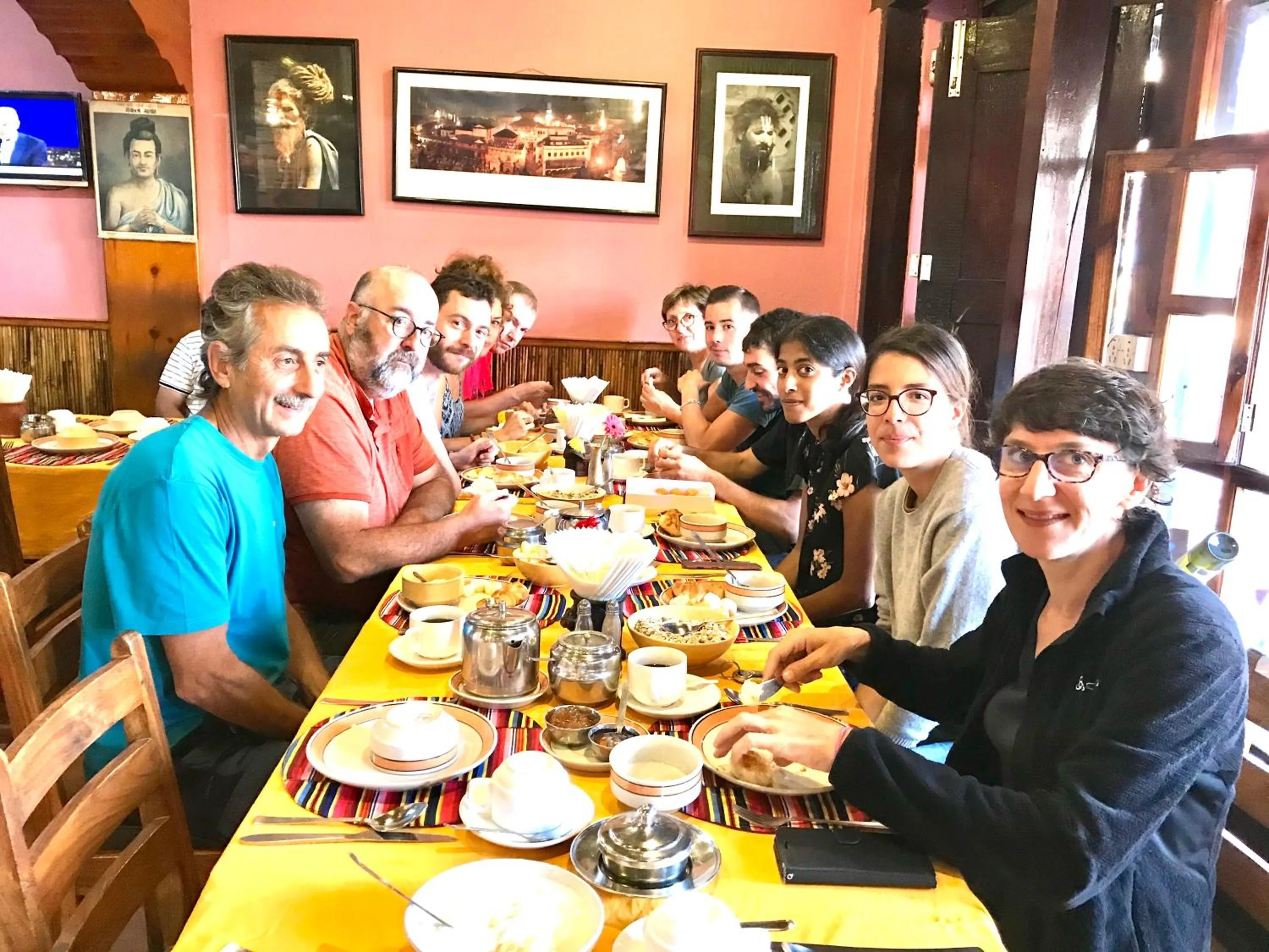 Restaurant/places to eat in Shiva Guest House