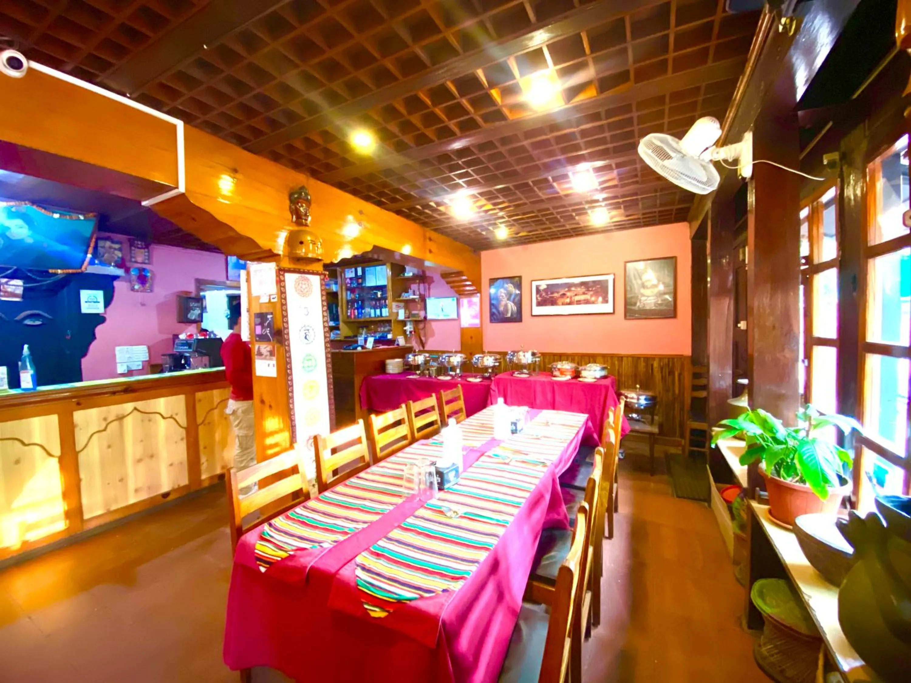 Restaurant/places to eat in Shiva Guest House