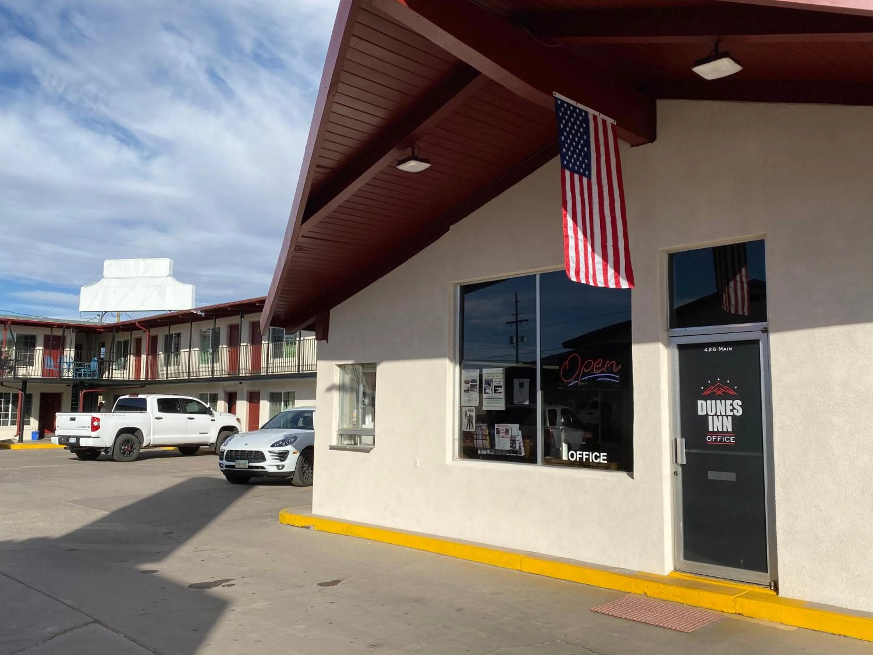 Facade/entrance in Dunes Inn Alamosa
