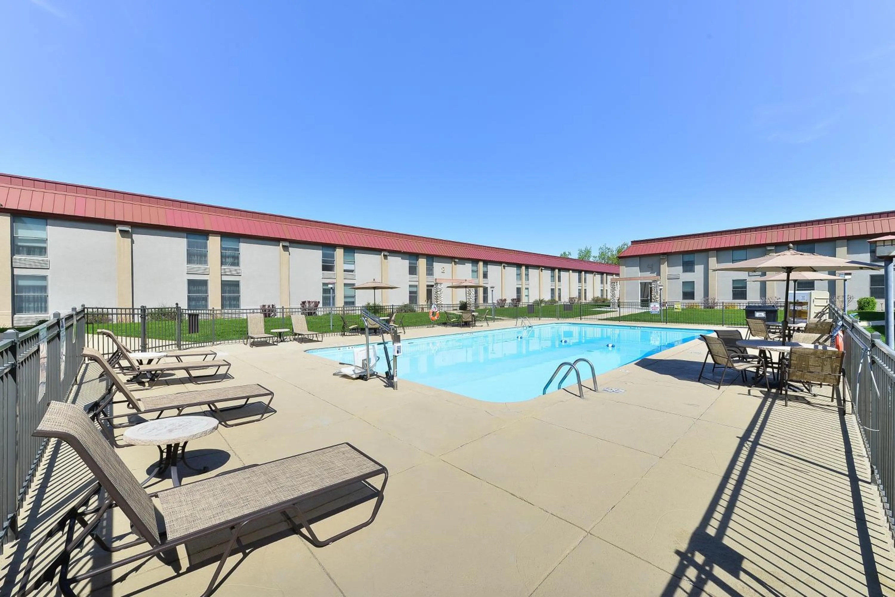 Swimming pool in Buffalo Bill Cabin Village