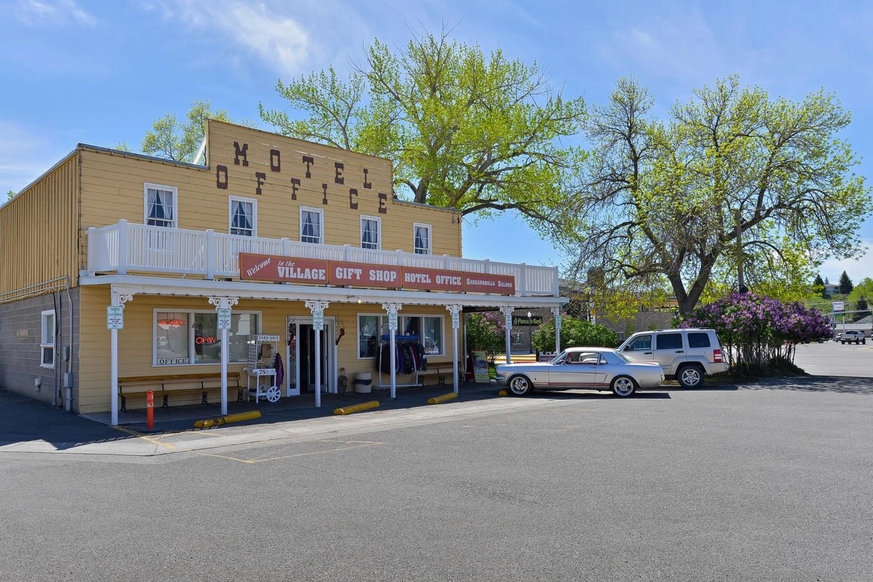 Facade/entrance in Buffalo Bill Cabin Village