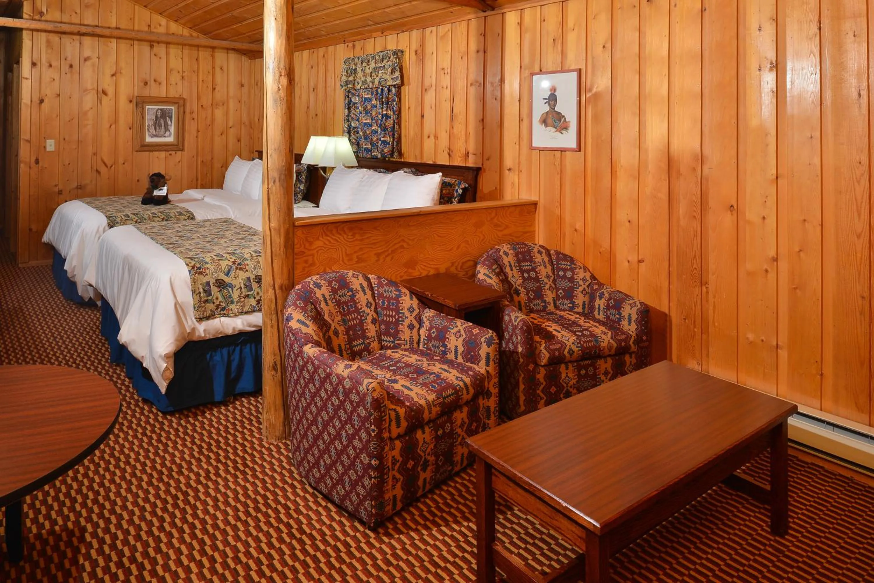 Photo of the whole room in Buffalo Bill Cabin Village