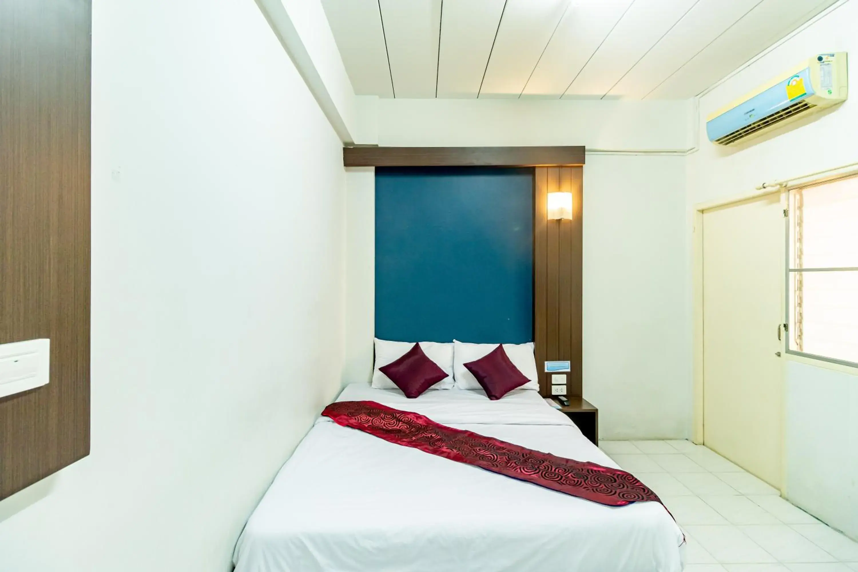 Bedroom, Bed in Riski Residence Bangkok-noi - Wasit Apartment Bedroom, Bed in Riski Residence Bangkok-noi - Wasit Apartment
