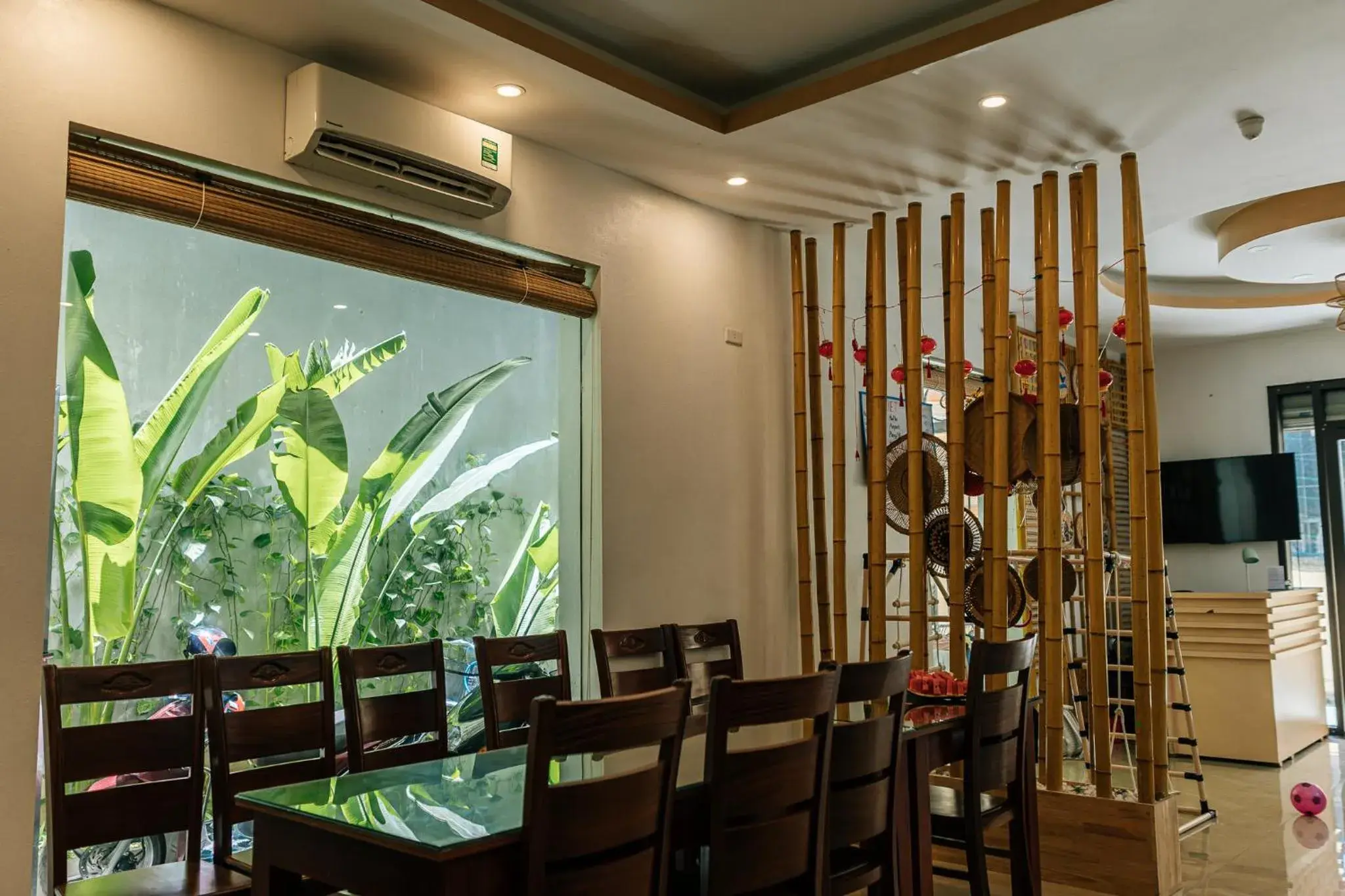 Restaurant/places to eat in O Zoli Home Restaurant/places to eat in O Zoli Home