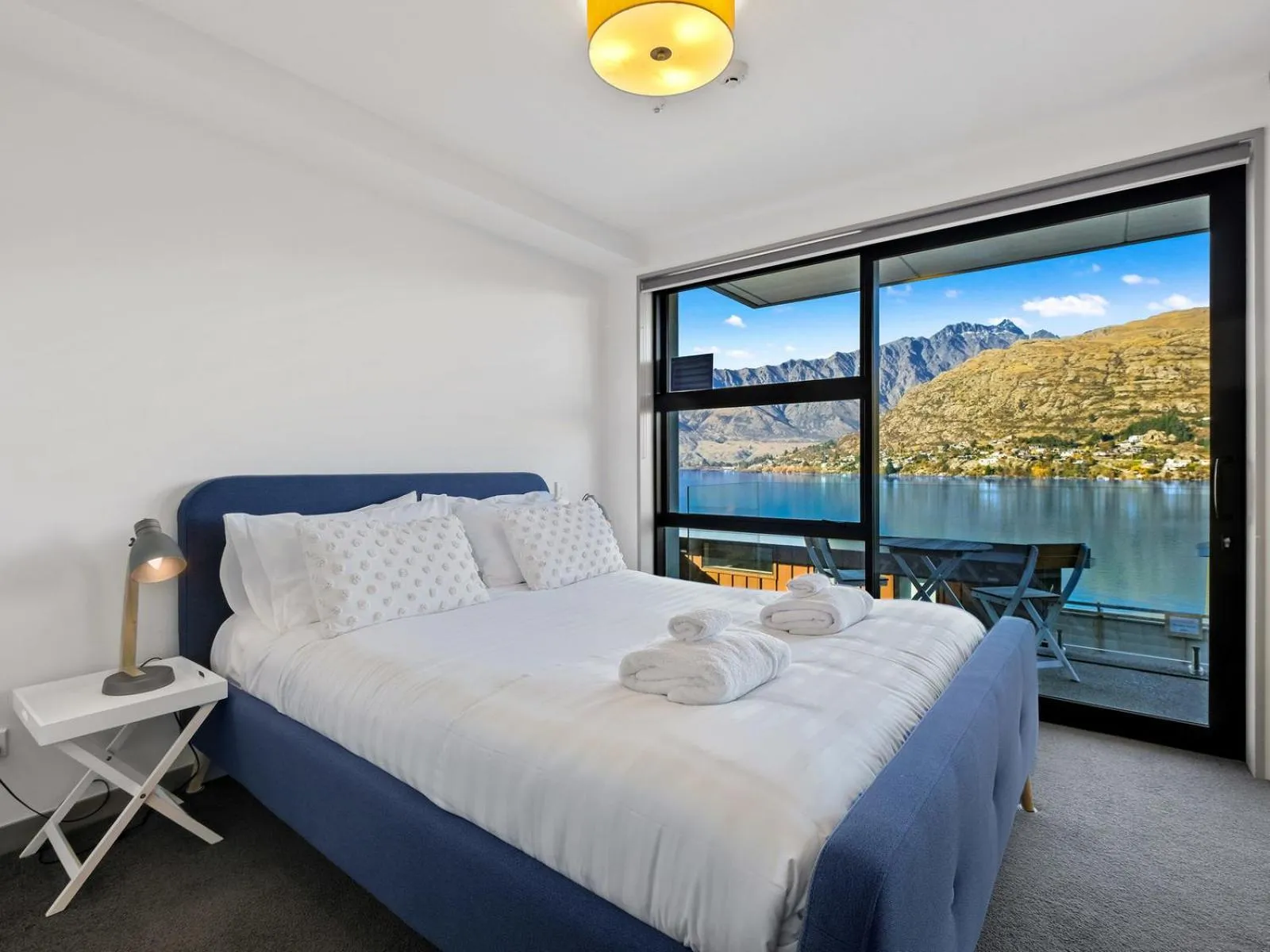 Bed in Residence du Lac by Staysouth