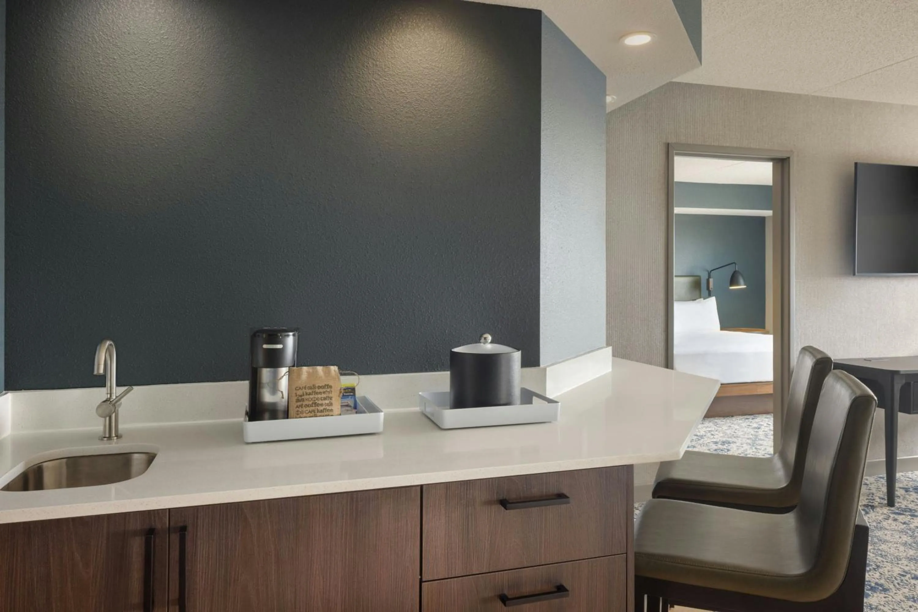 Lounge or bar in Four Points By Sheraton - Saginaw