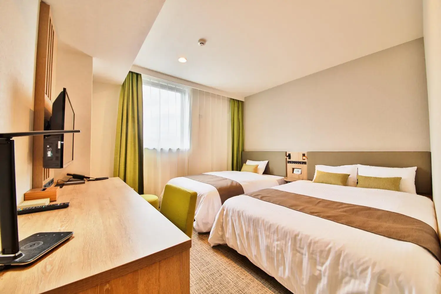 Standard Twin Room with Mt.Fuji View - single occupancy in Rembrandt Style Gotemba Komakado Standard Twin Room with Mt.Fuji View - single occupancy in Rembrandt Style Gotemba Komakado