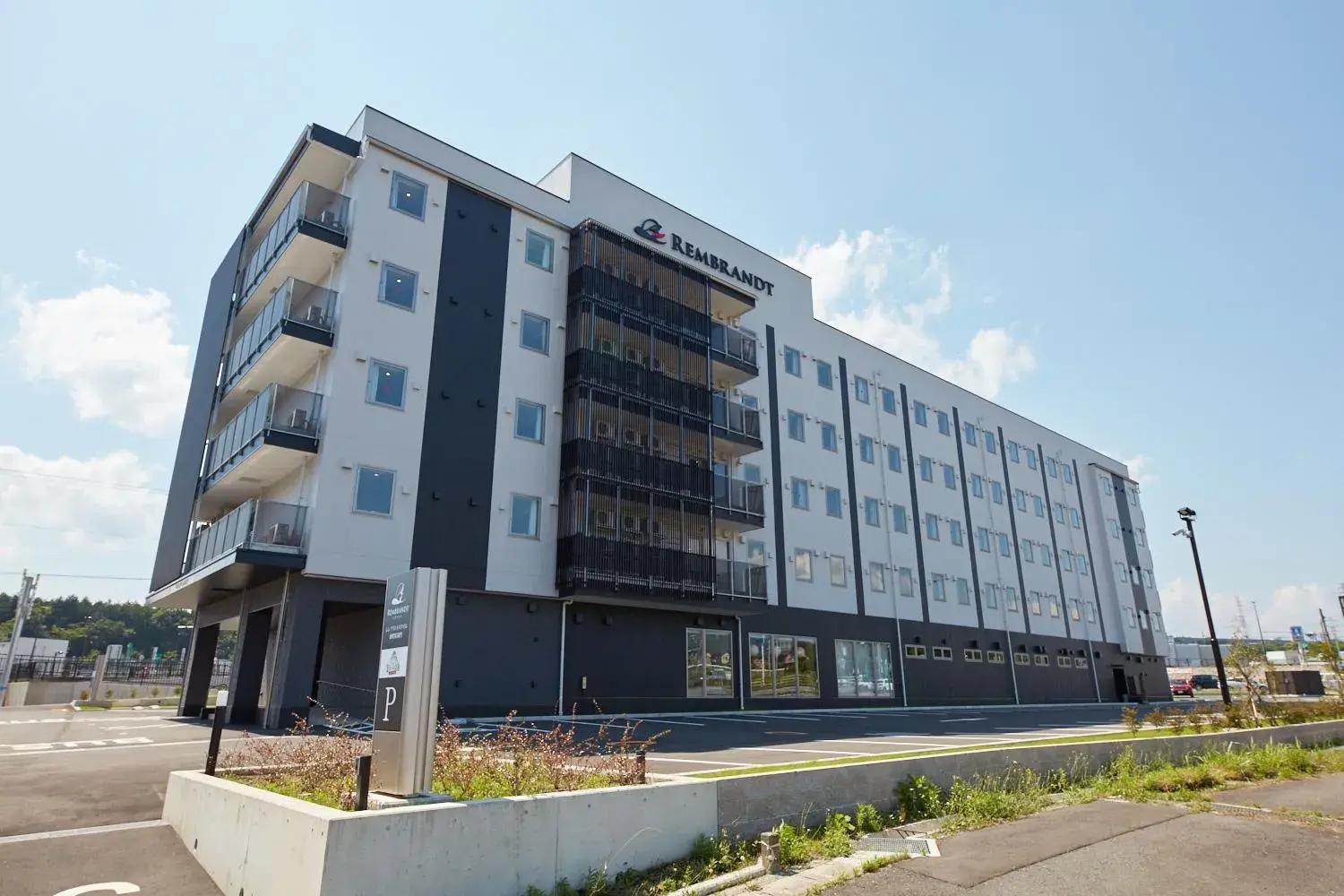 Facade/entrance in Rembrandt Style Gotemba Komakado Facade/entrance in Rembrandt Style Gotemba Komakado