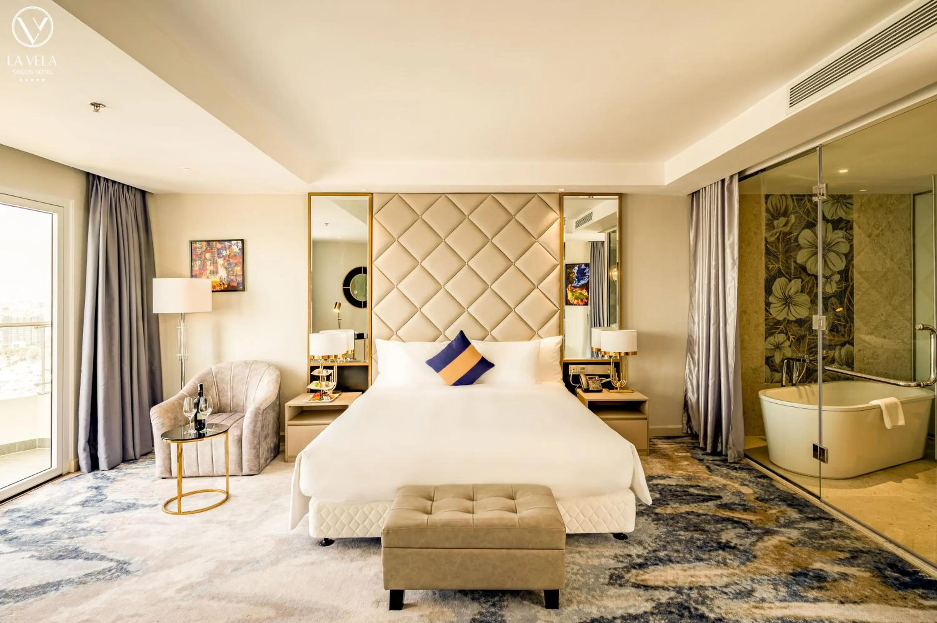 Bedroom, Bed in La Vela Saigon Hotel