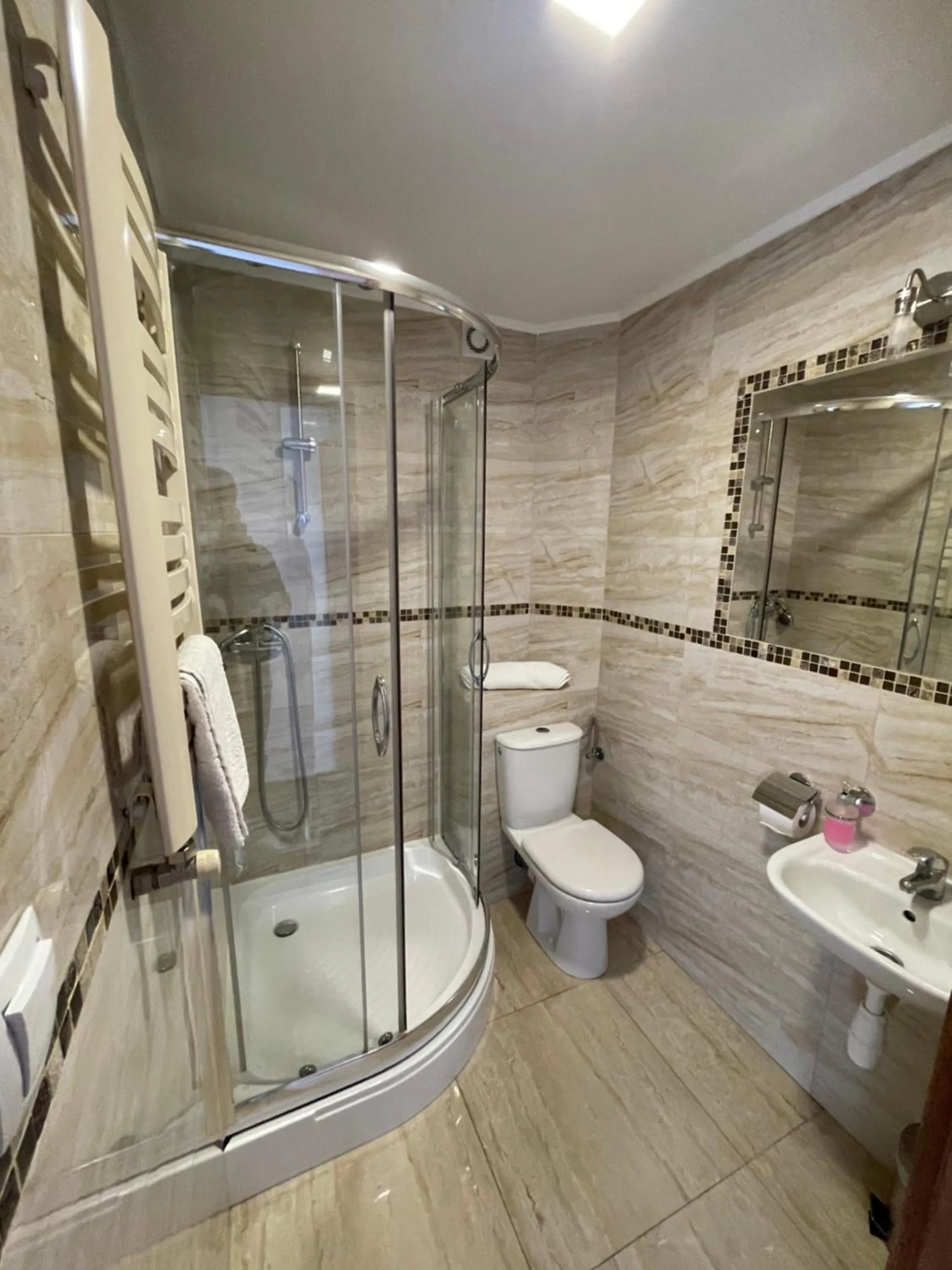 Hotelik Gold