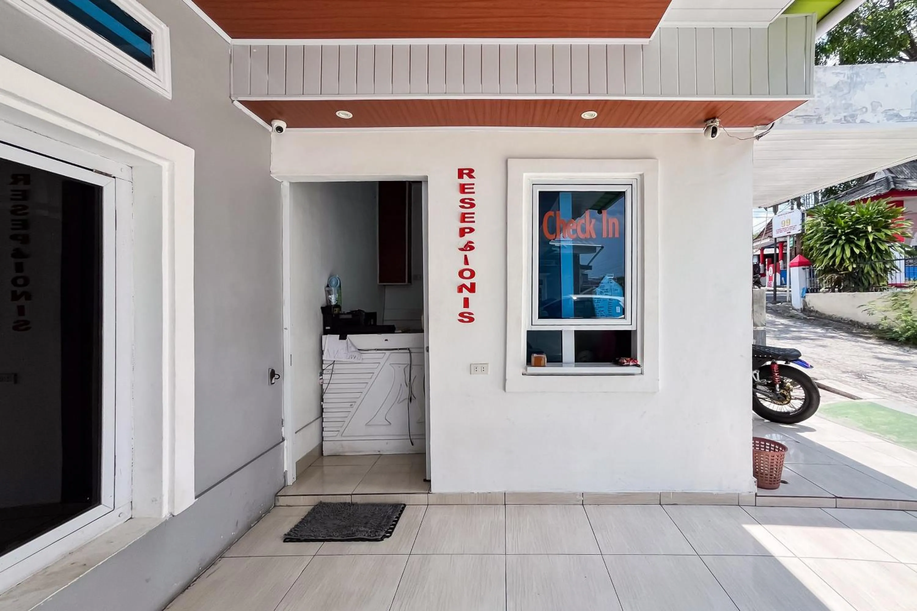 Kostel 99 Pangkal Pinang RedPartner