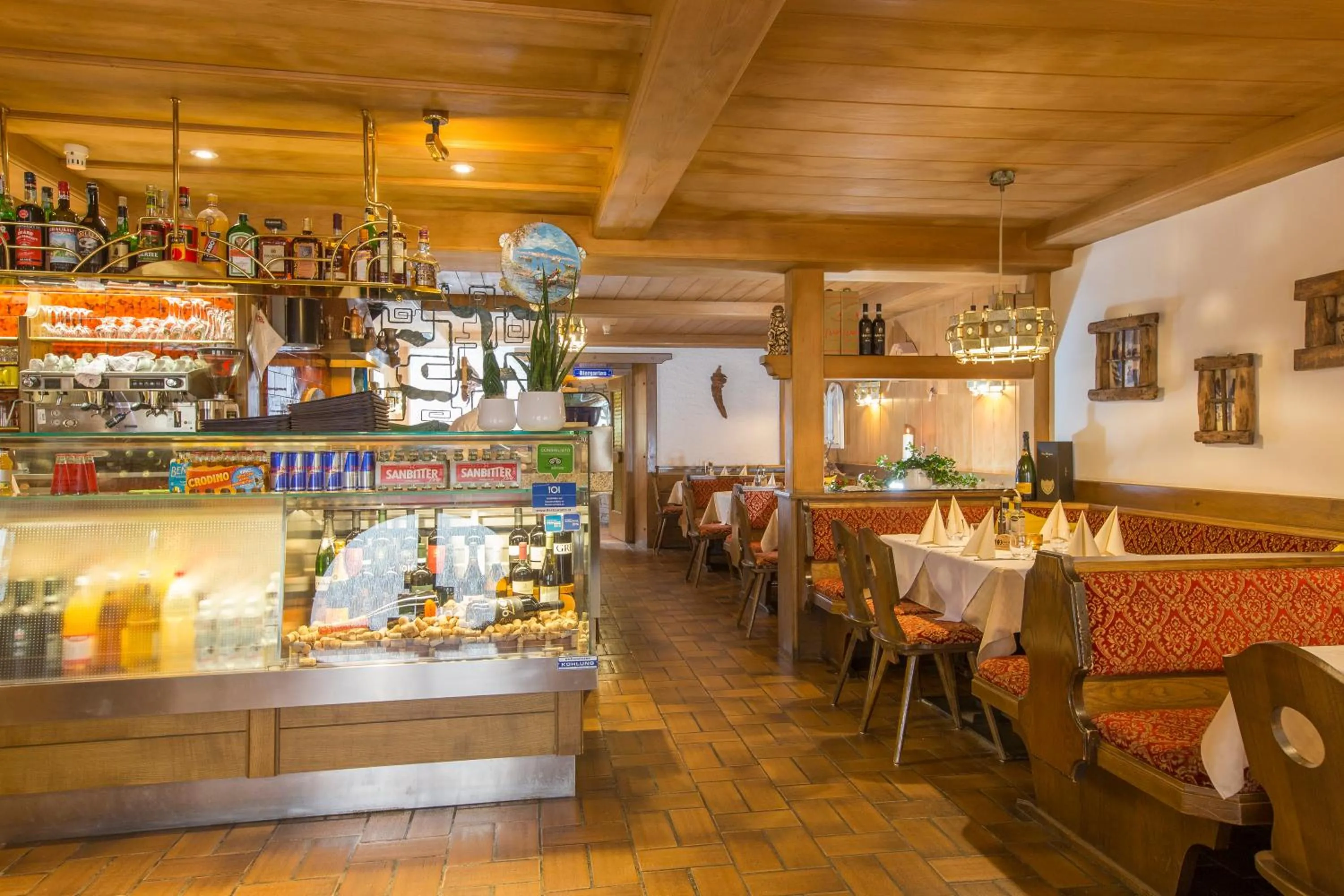 Restaurant/places to eat in Hotel Chalet Olympia
