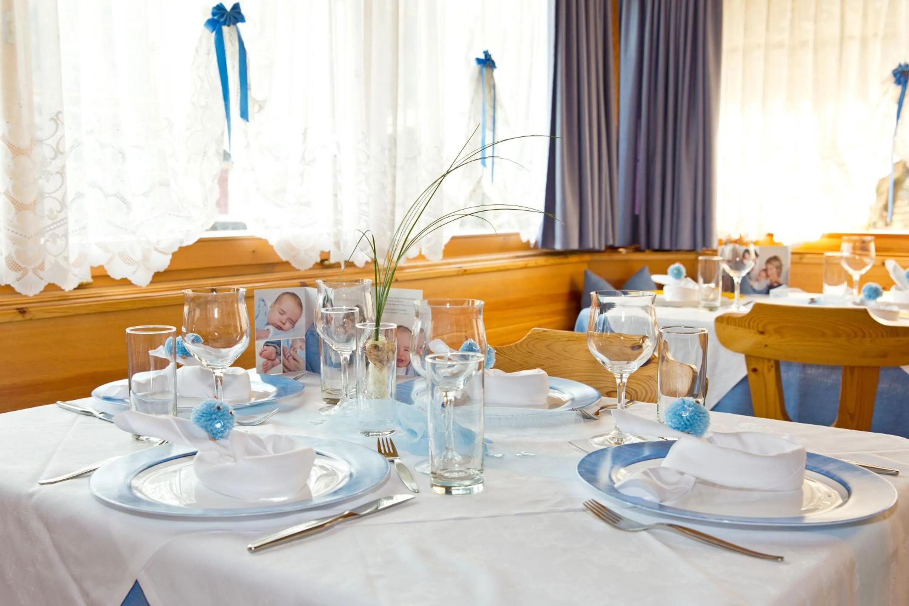 Restaurant/places to eat in Hotel Chalet Olympia