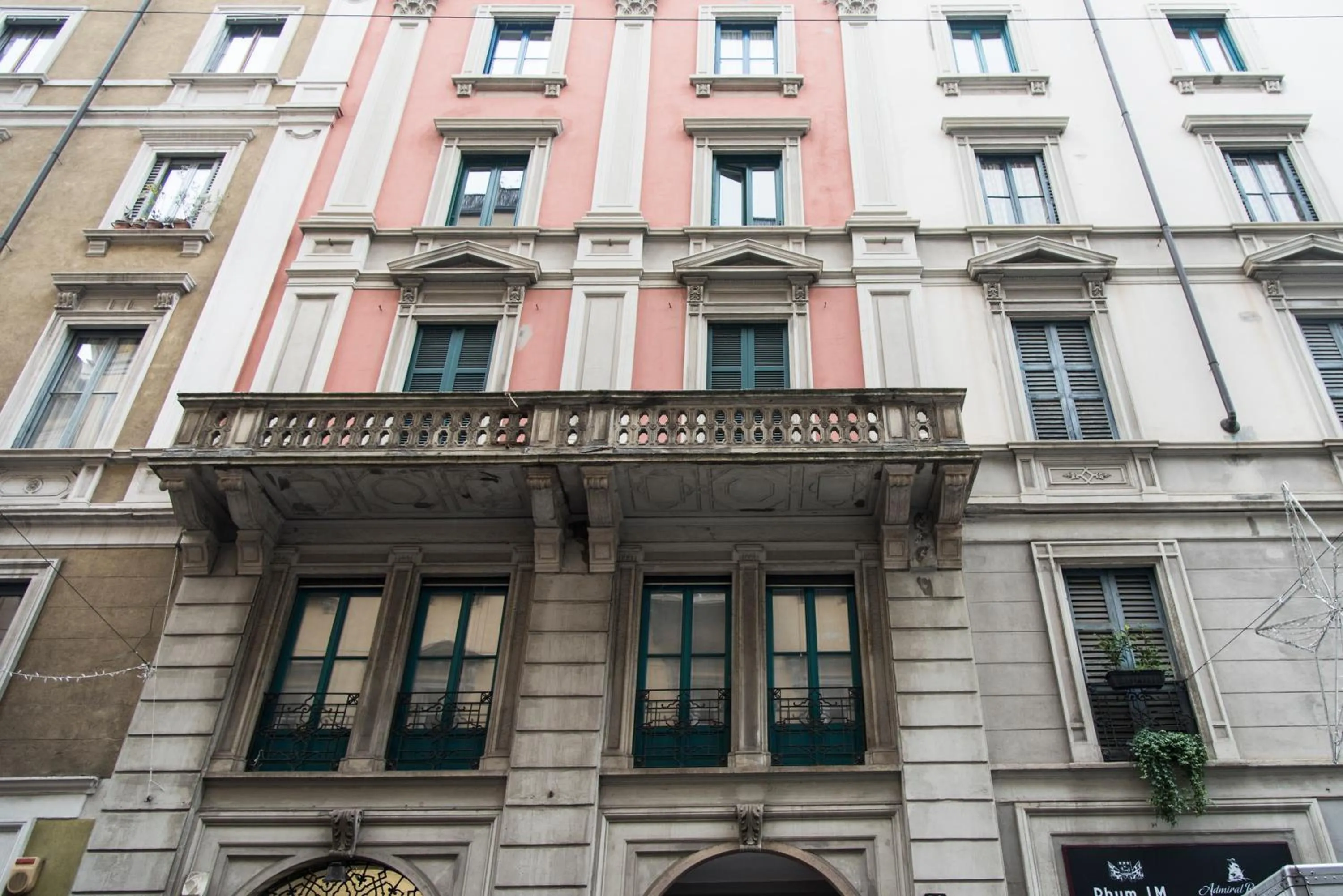 Brera District 2 Bedrooms -Youhosty