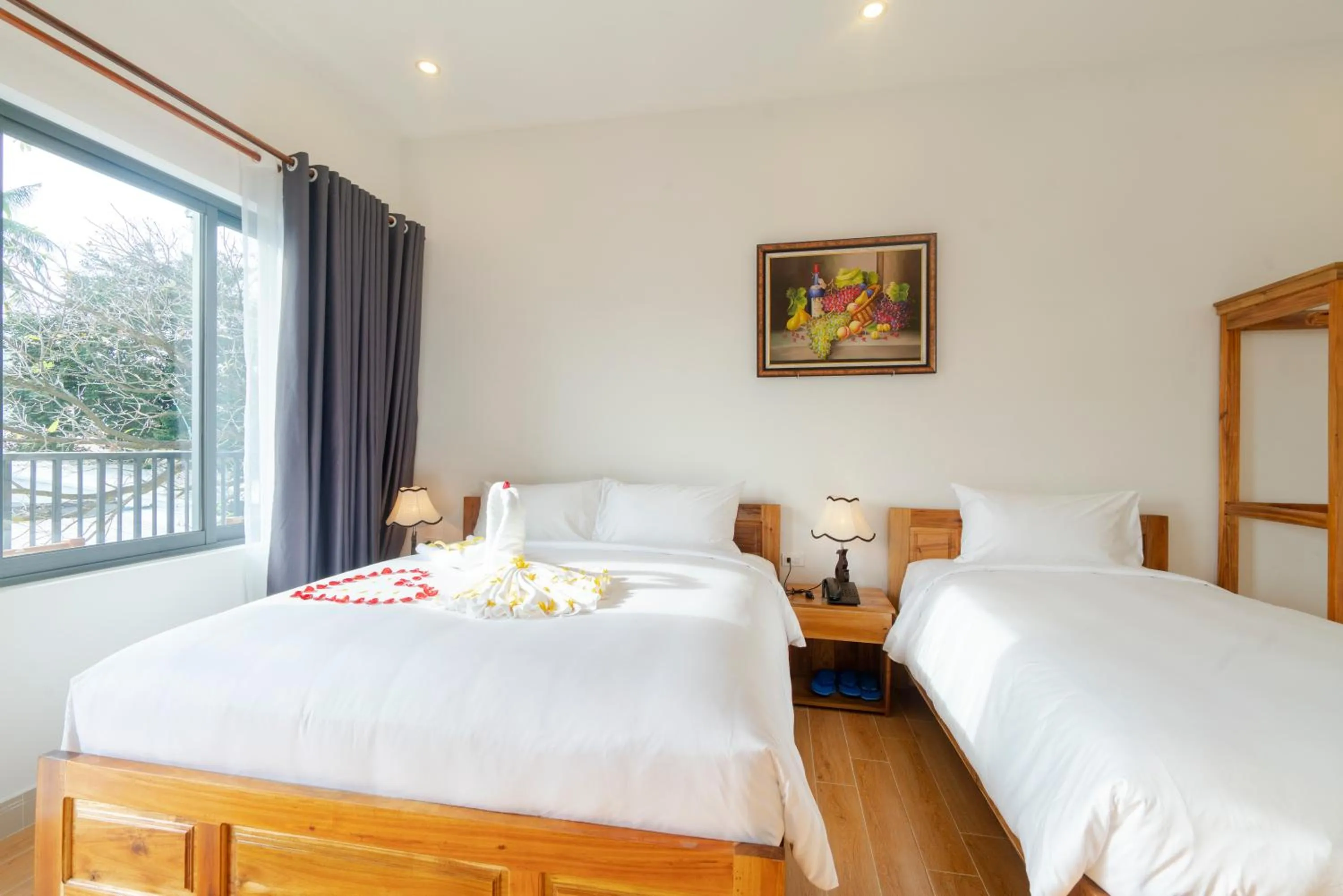 Bedroom, Bed in Aurora House