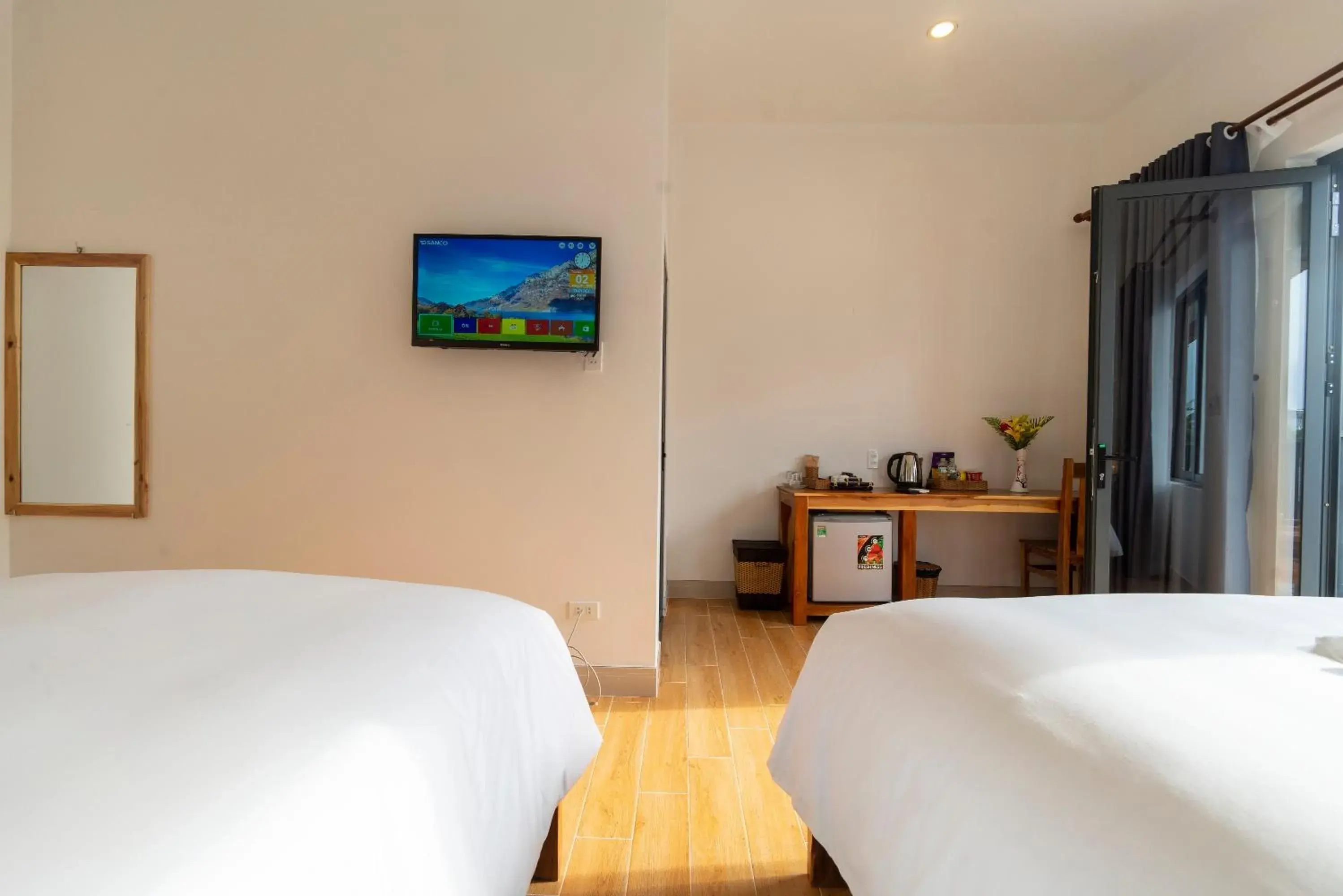 TV and multimedia, Bed in Aurora House TV and multimedia, Bed in Aurora House