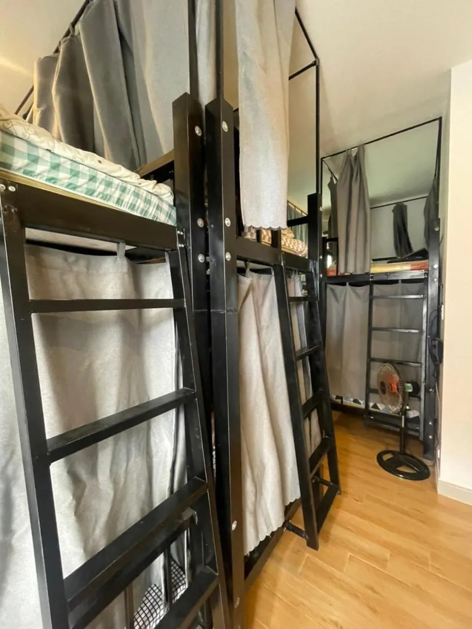 Bedroom, Bed in Aurora House