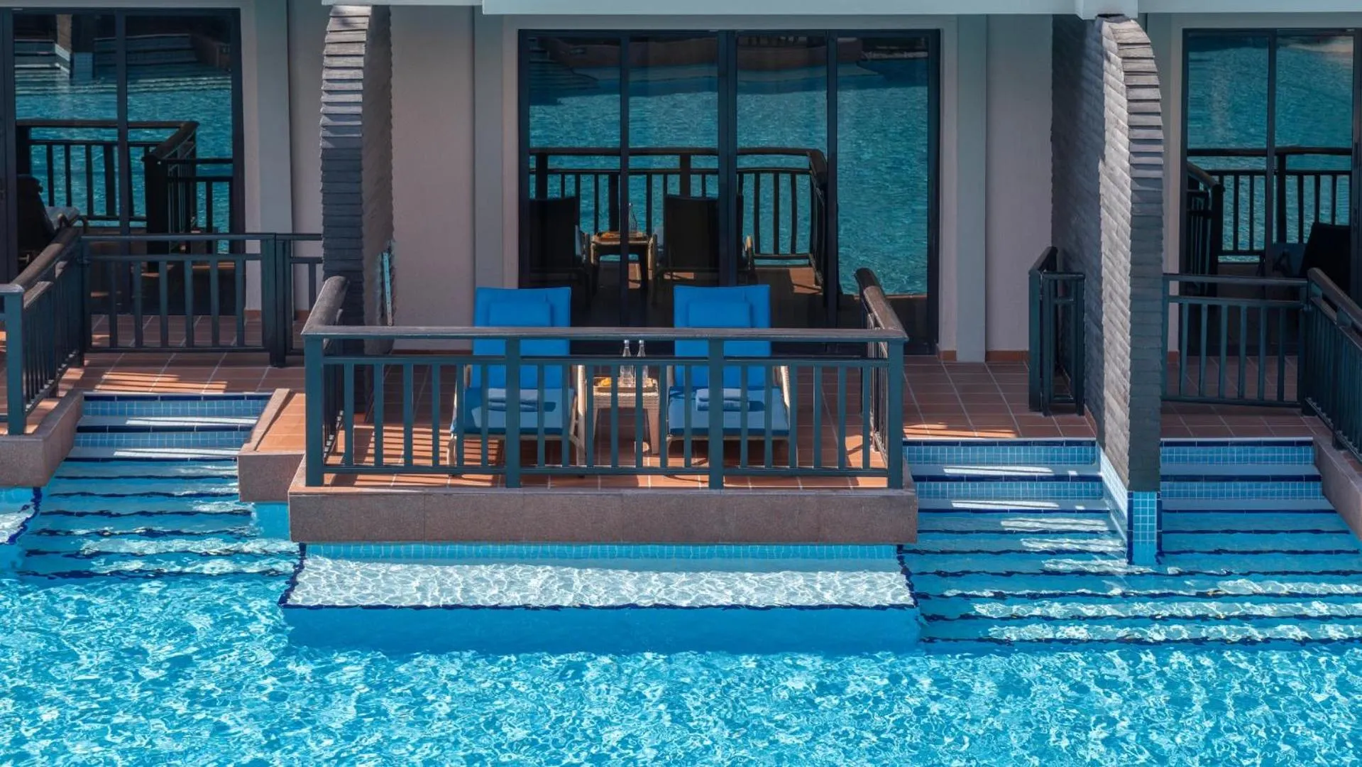 Balcony/Terrace in Anantara The Palm Dubai Resort