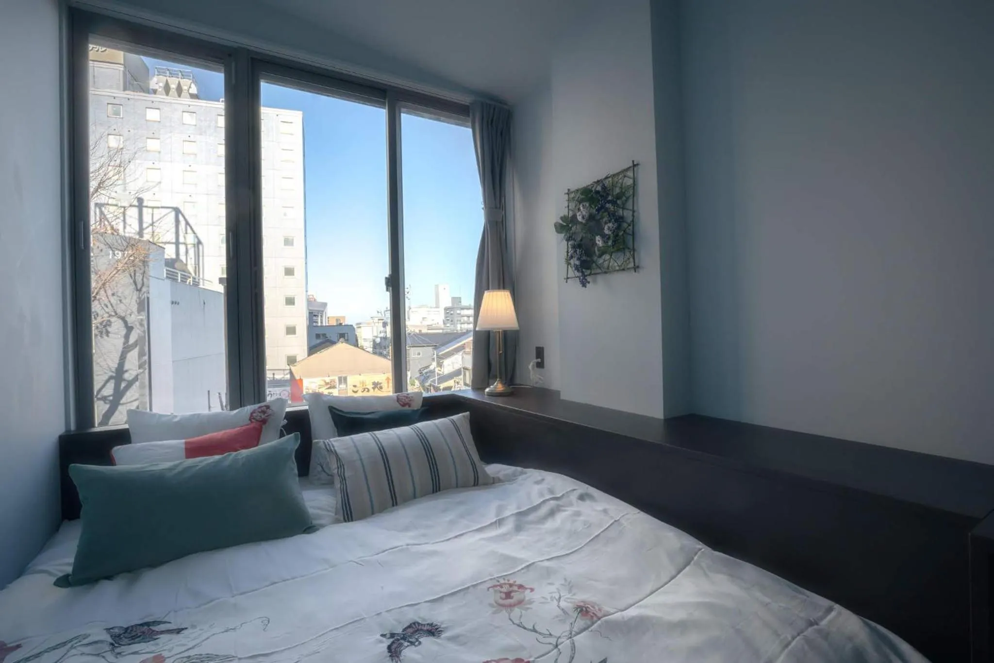 Photo of the whole room, Bed in Hotel Trim