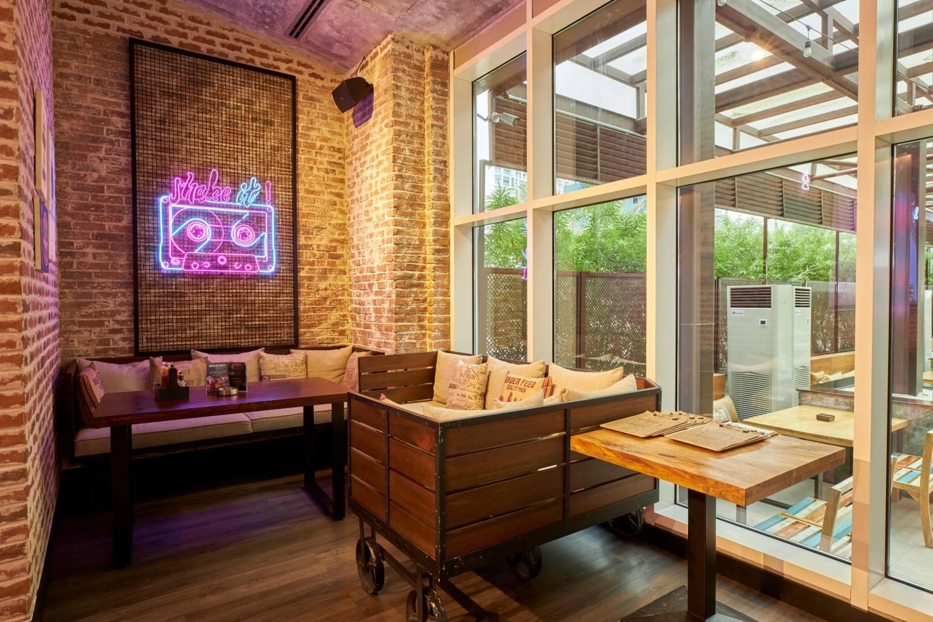 Lounge or bar in Citymax Hotel Business Bay