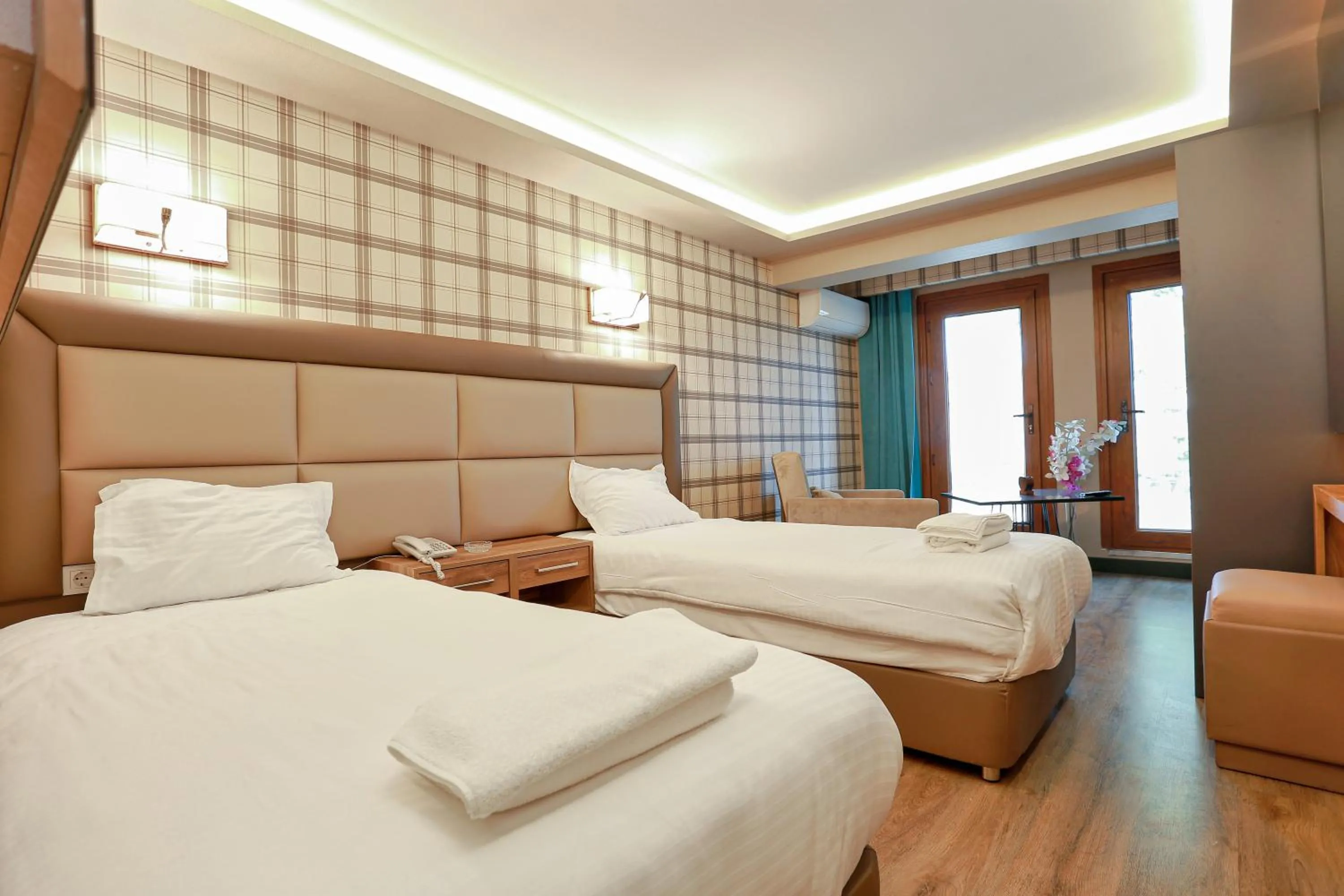 Bedroom, Bed in Turkuaz Hotel