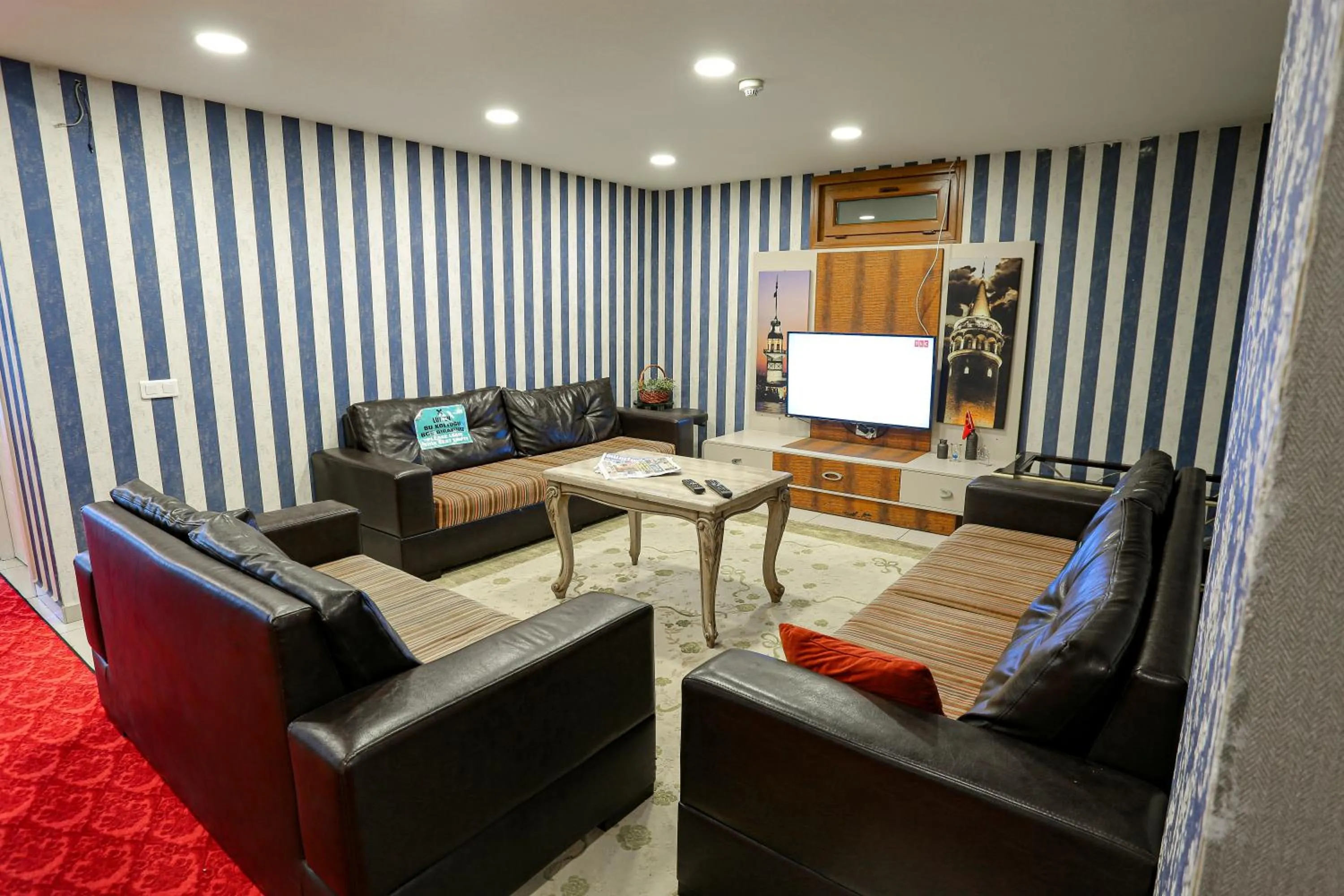 Living room in Turkuaz Hotel