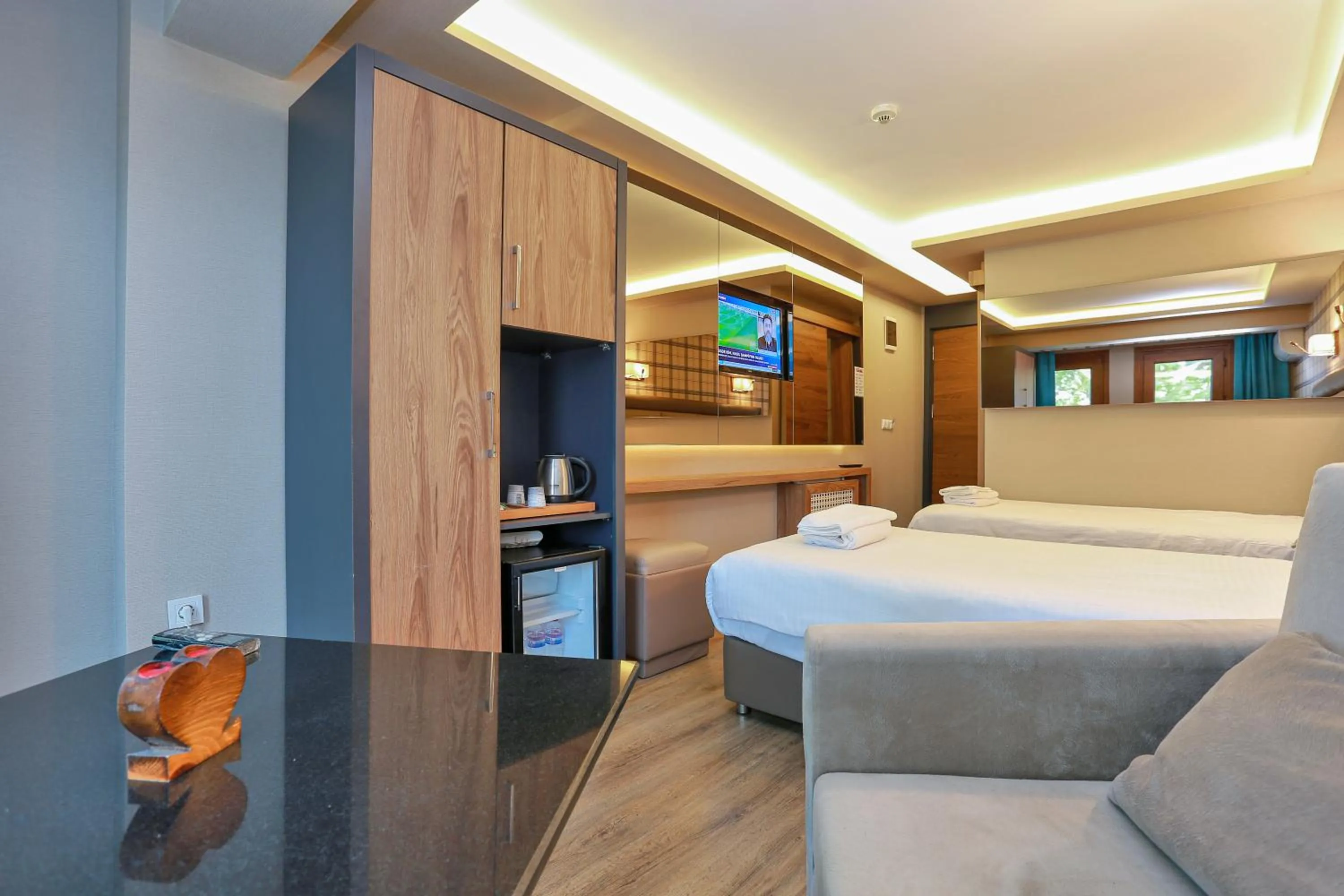 Living room in Turkuaz Hotel