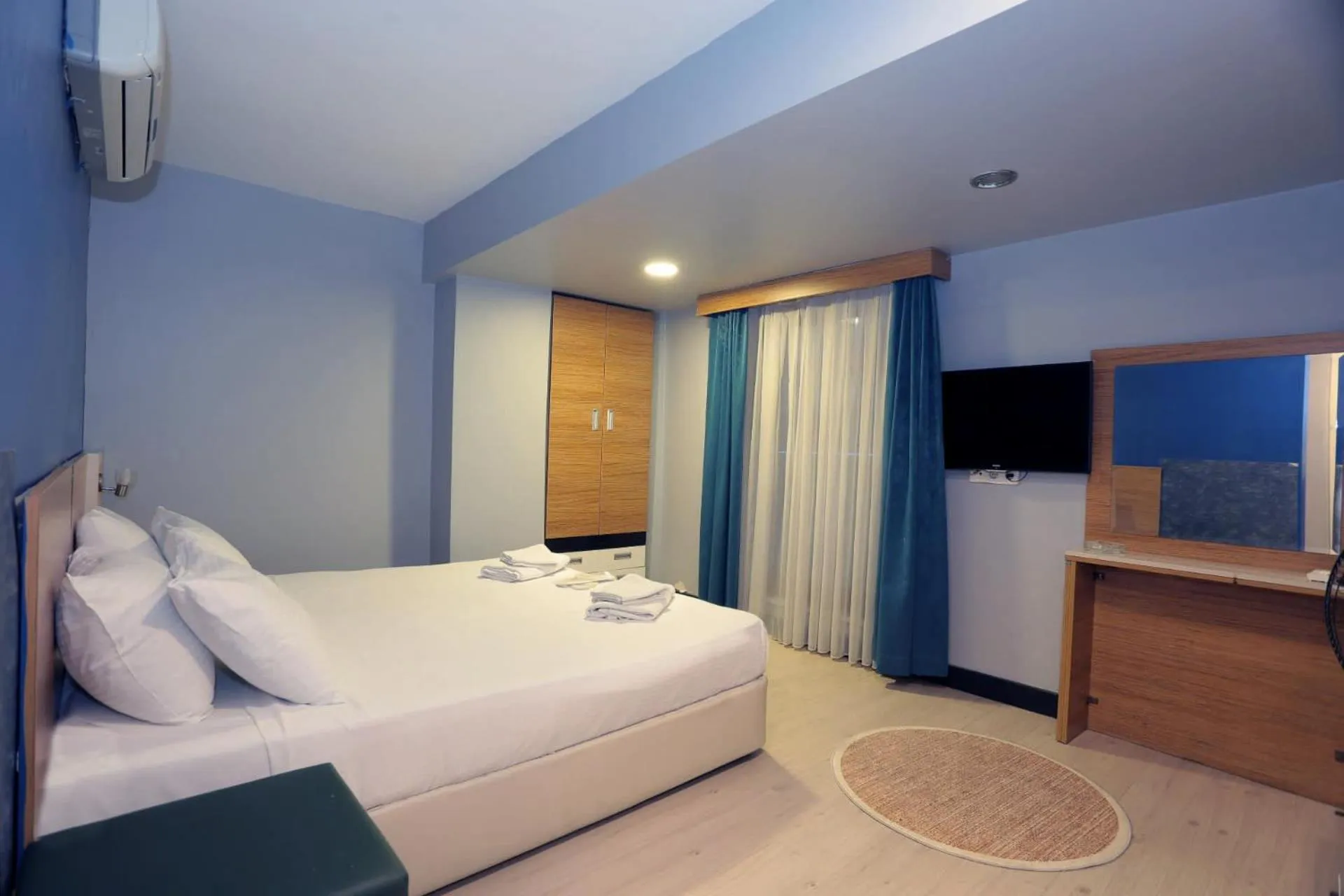 Bed in Turkuaz Hotel