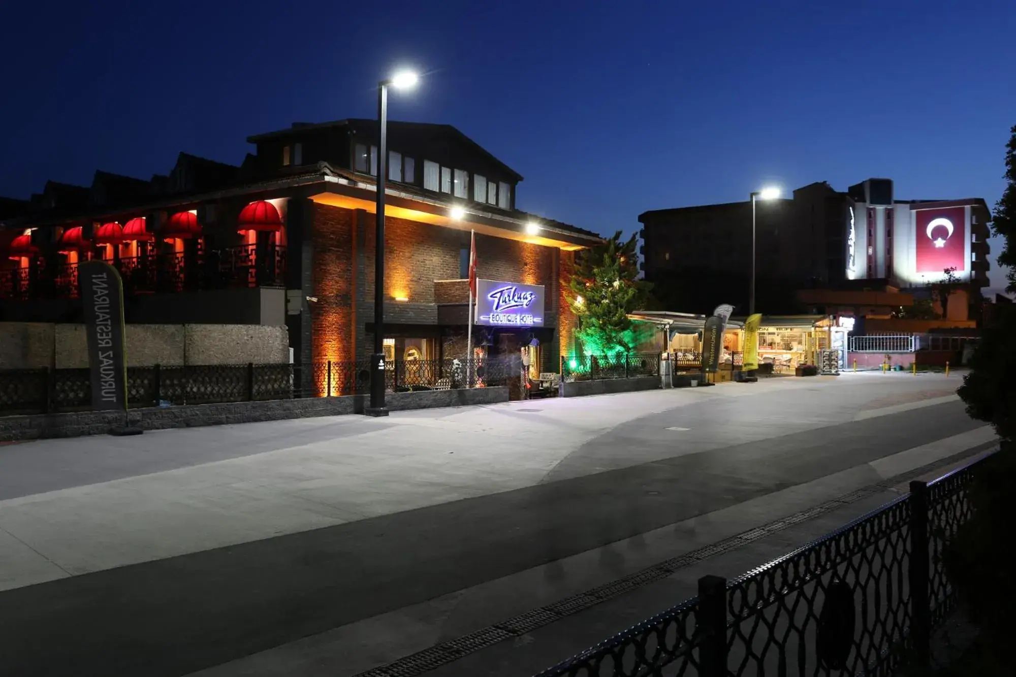 Property building in Turkuaz Hotel Property building in Turkuaz Hotel