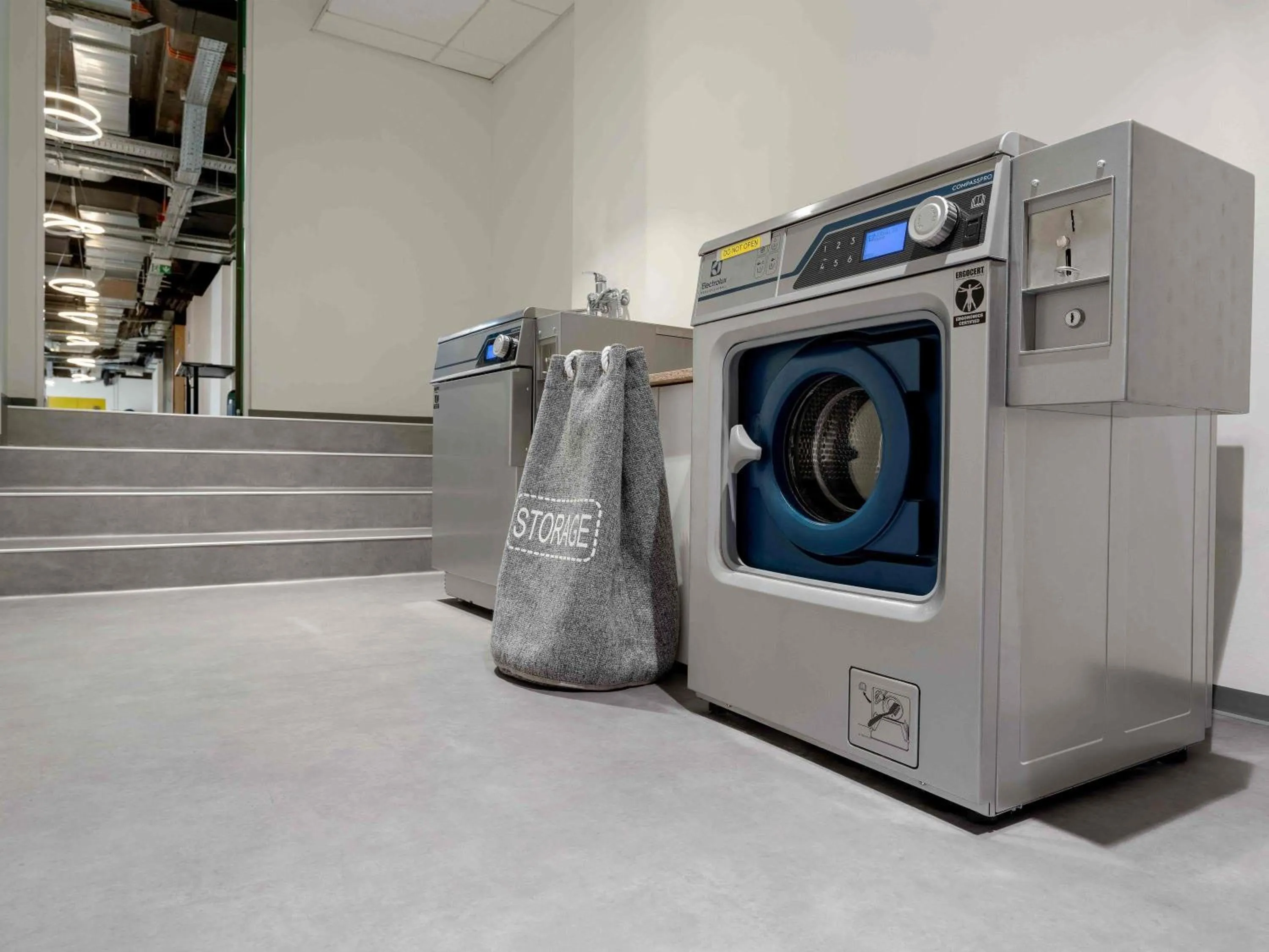 Other in ibis Styles Ljubljana The Fuzzy Log