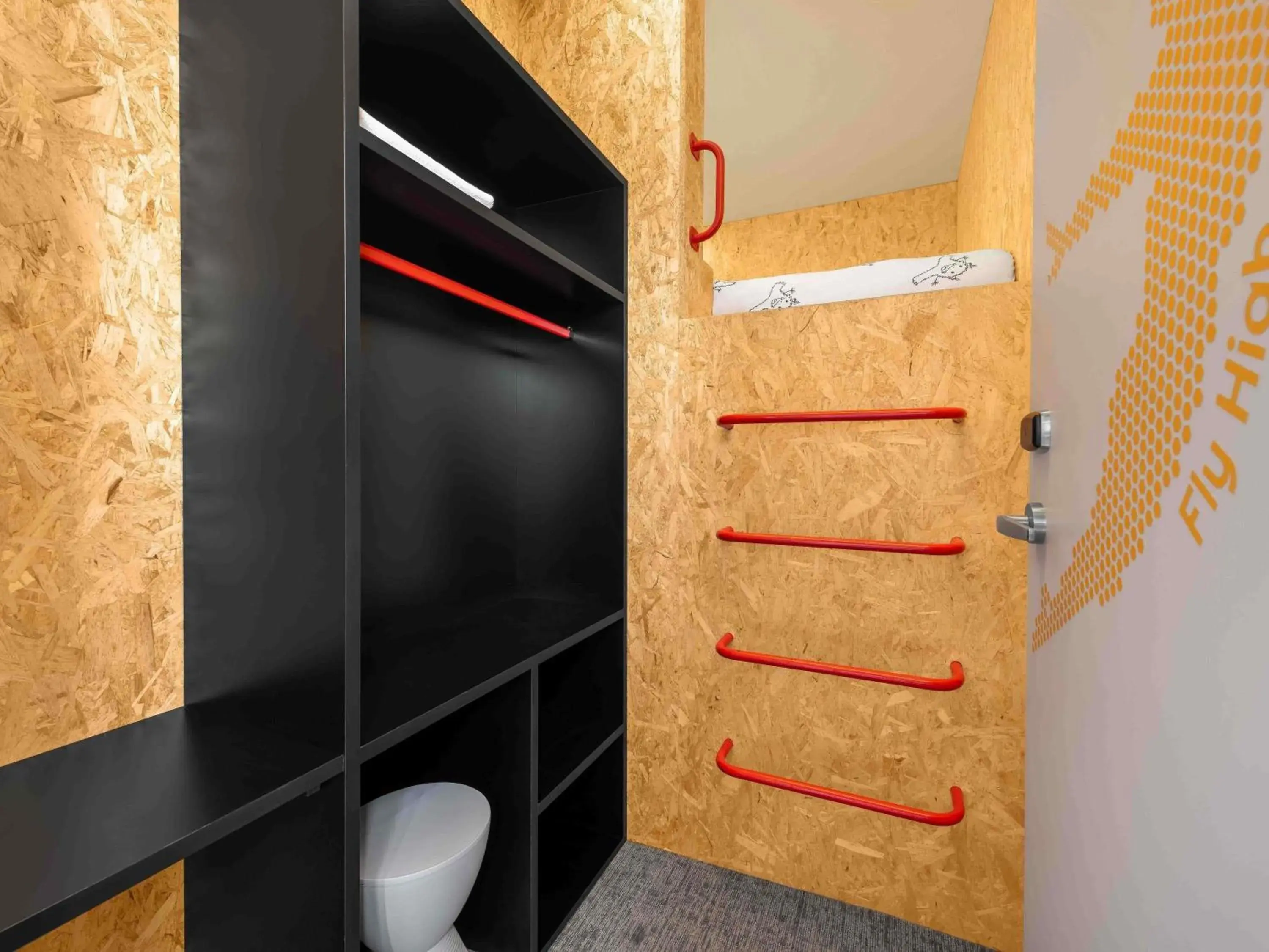 Bedroom in ibis Styles Ljubljana The Fuzzy Log Bedroom in ibis Styles Ljubljana The Fuzzy Log