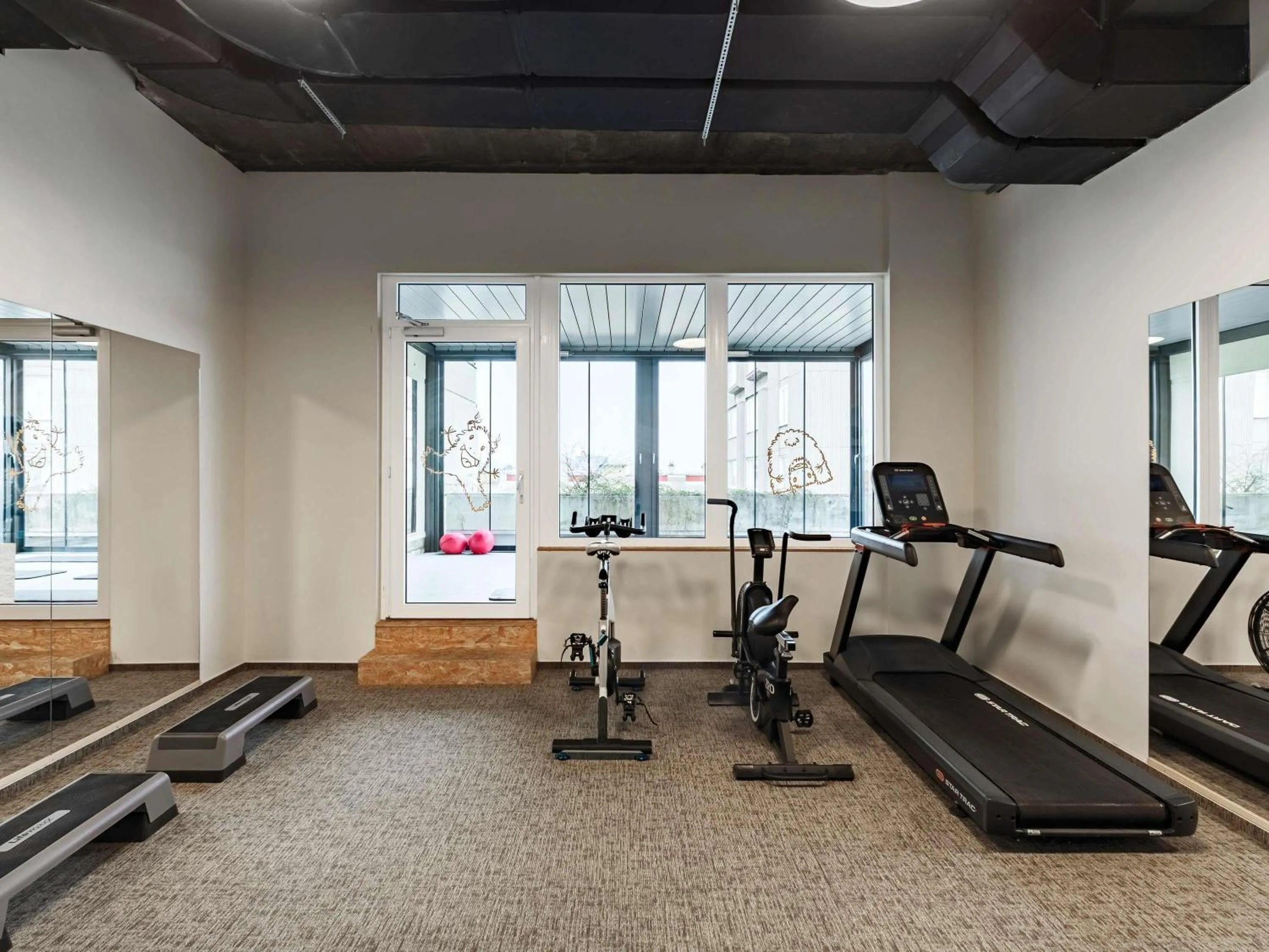 Other in ibis Styles Ljubljana The Fuzzy Log