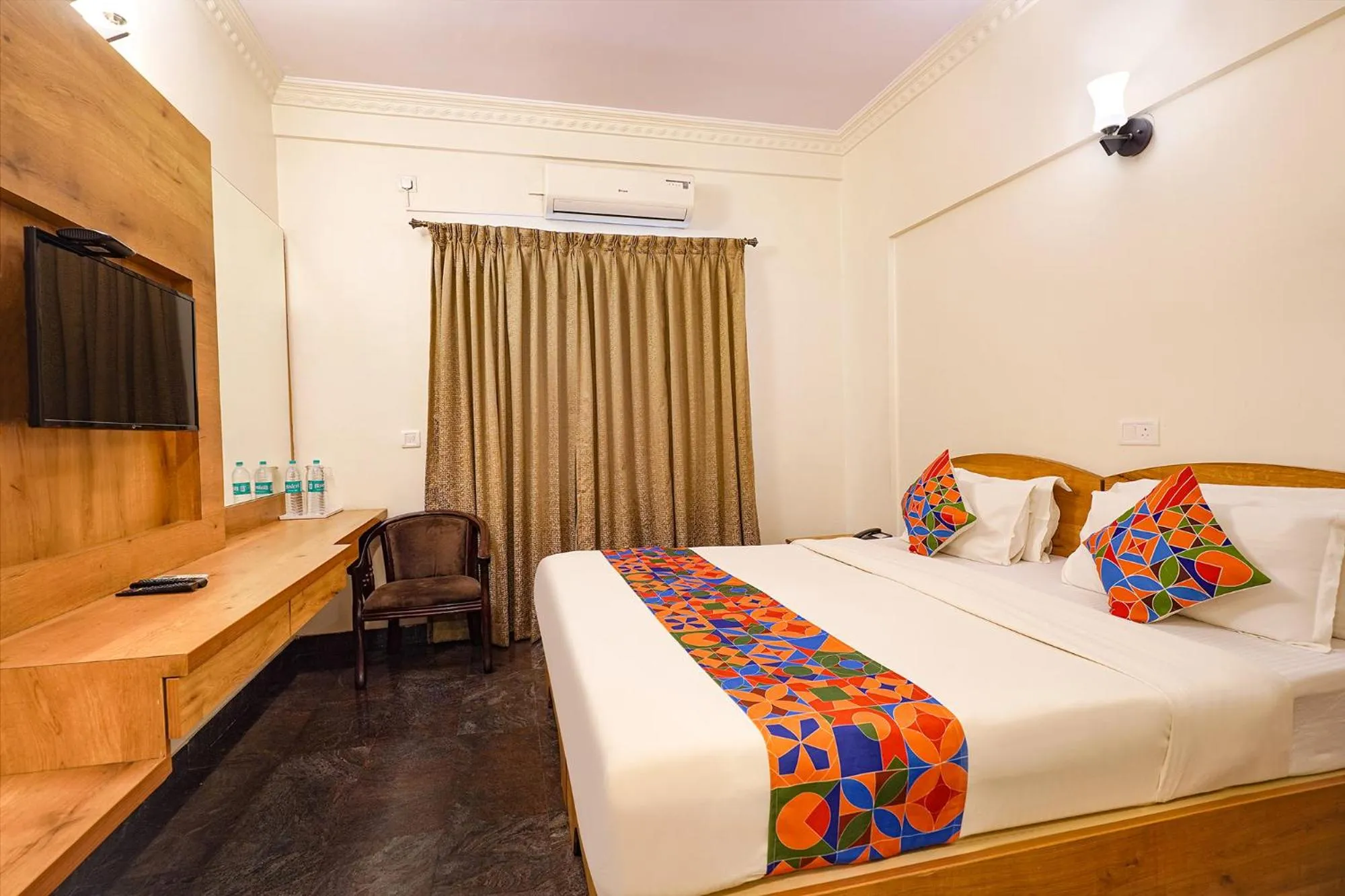 Bed in FabHotel Spiro Grand