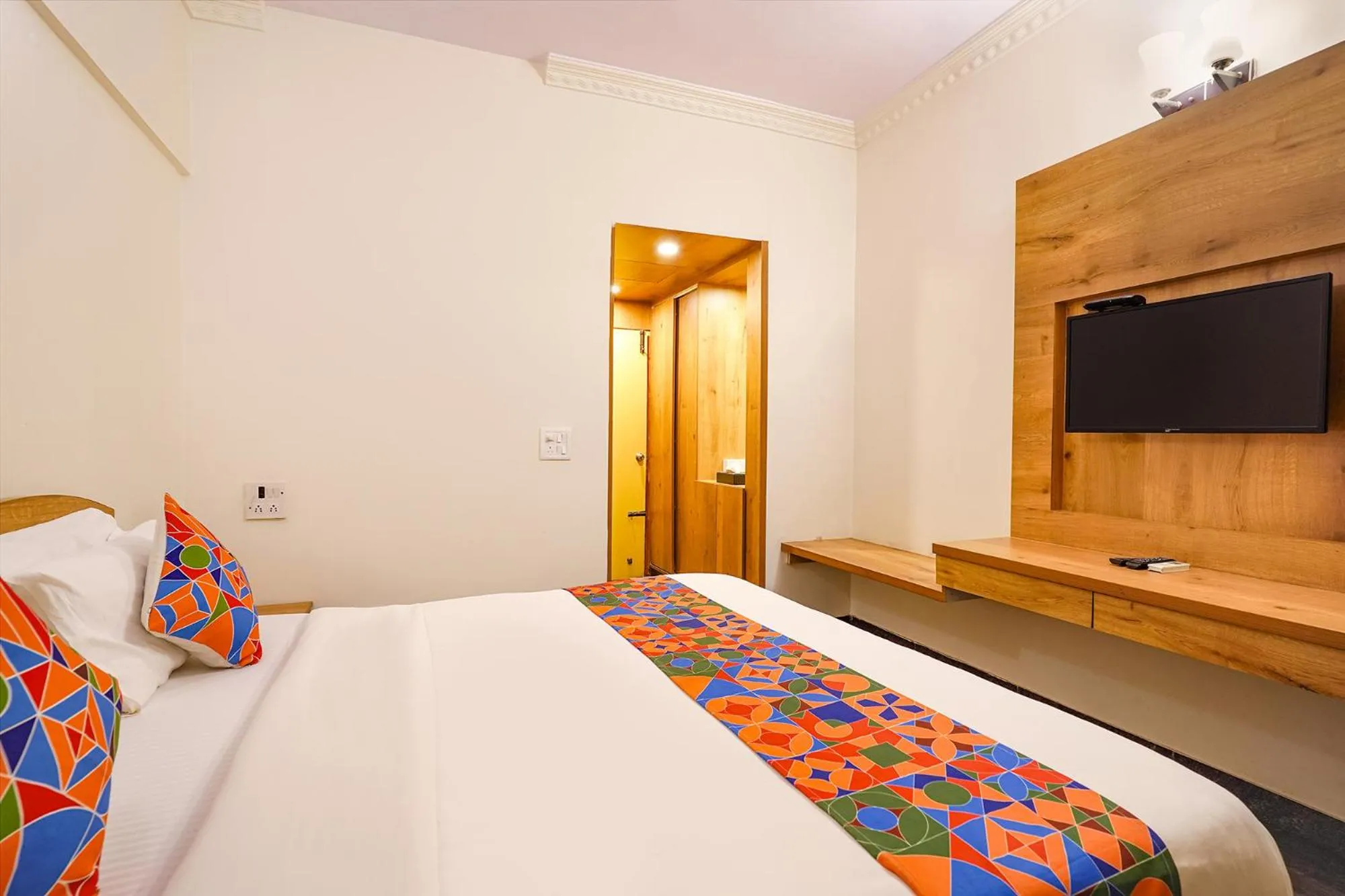 Bed in FabHotel Spiro Grand