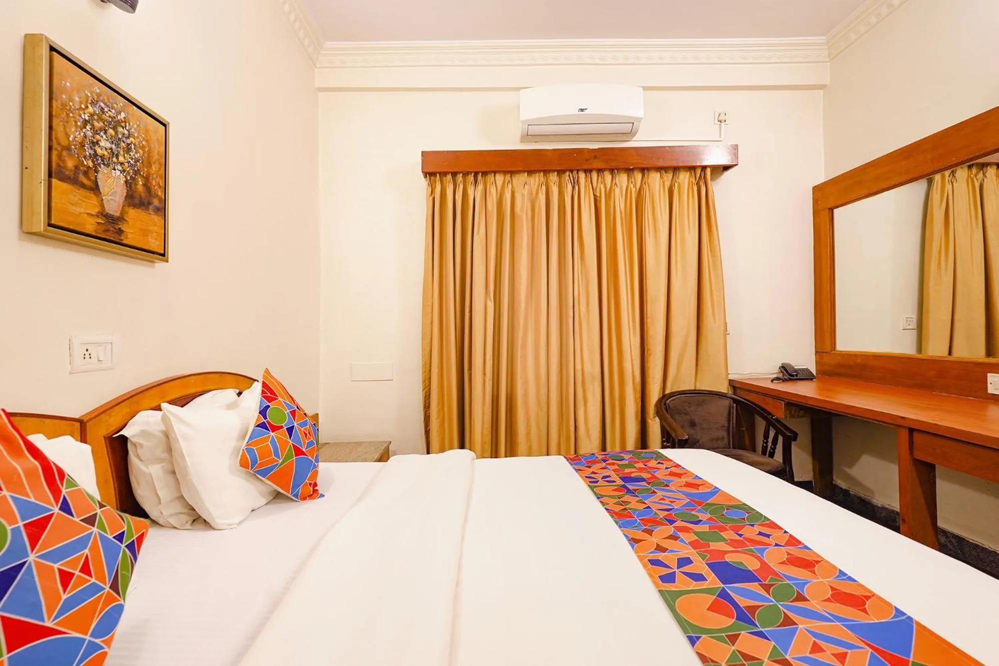 Bed in FabHotel Spiro Grand