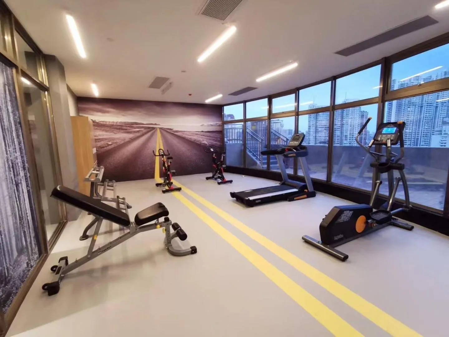 Fitness centre/facilities in LN Residence Changdi New Aiqun Building