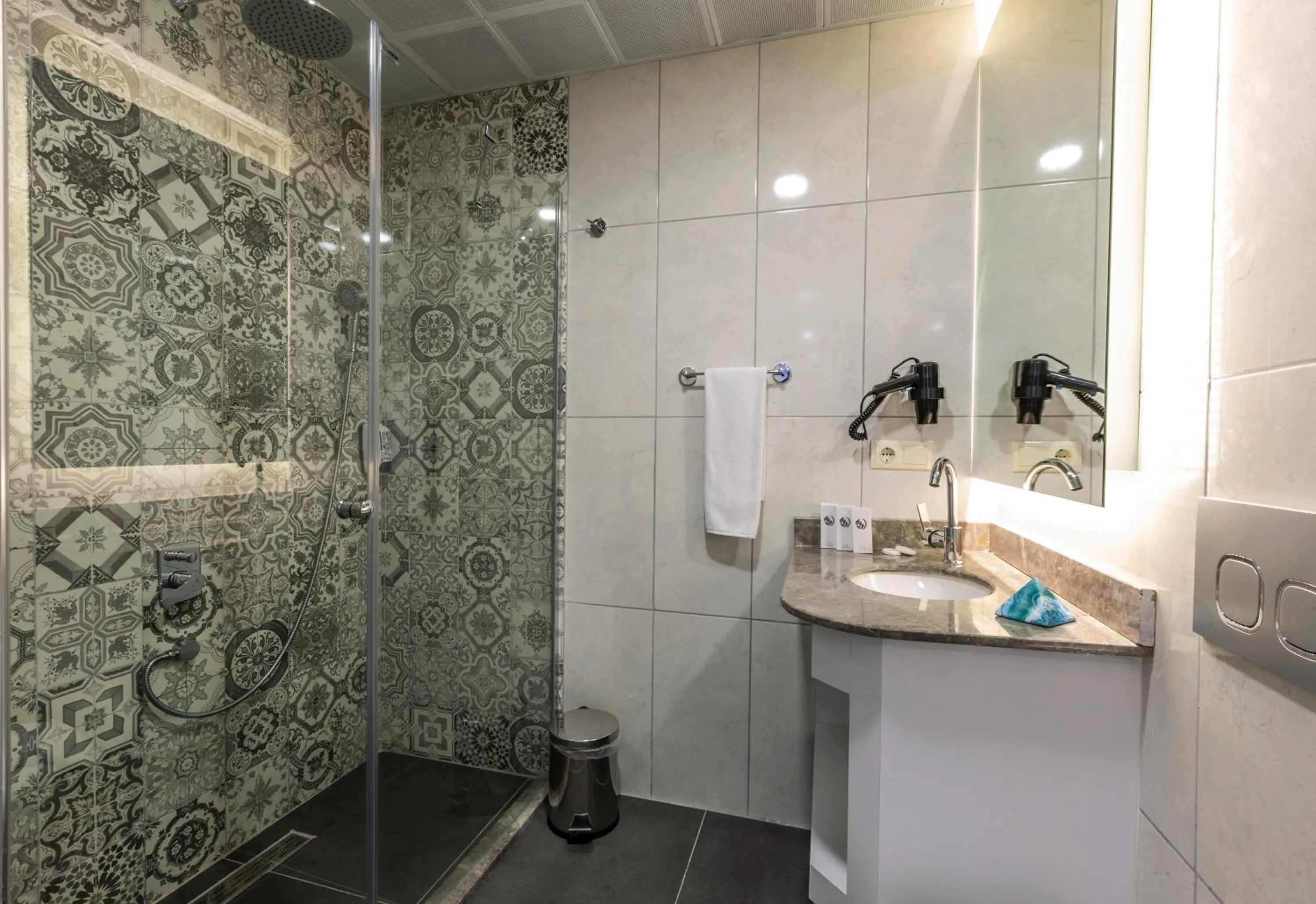 Shower in Misal Hotel Trabzon