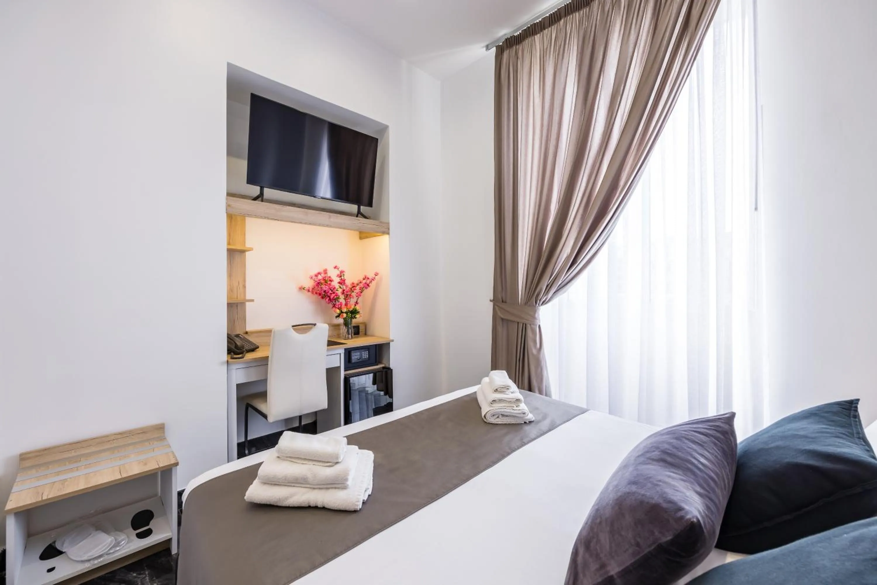 Bed in Palace Napoli