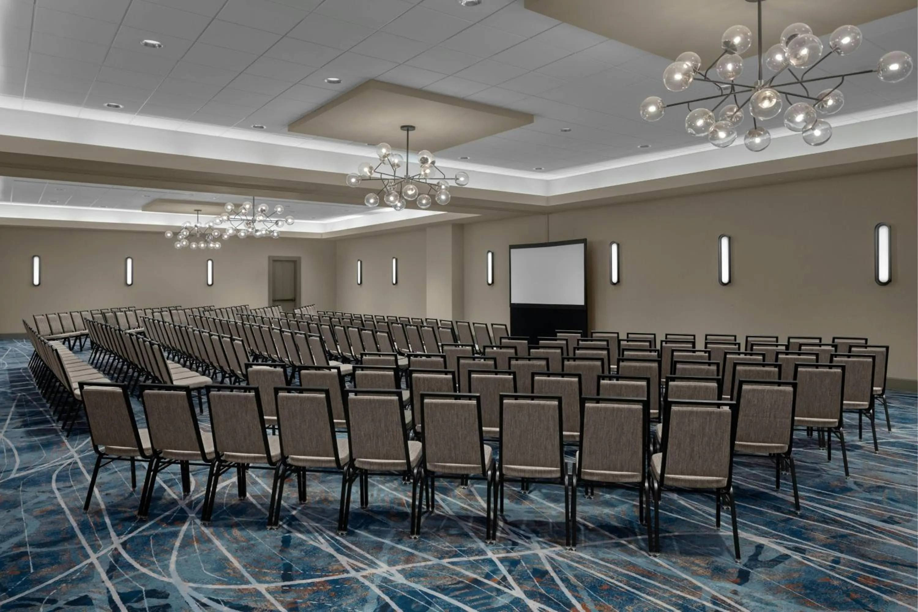 Meeting/conference room in Sheraton Milwaukee Brookfield
