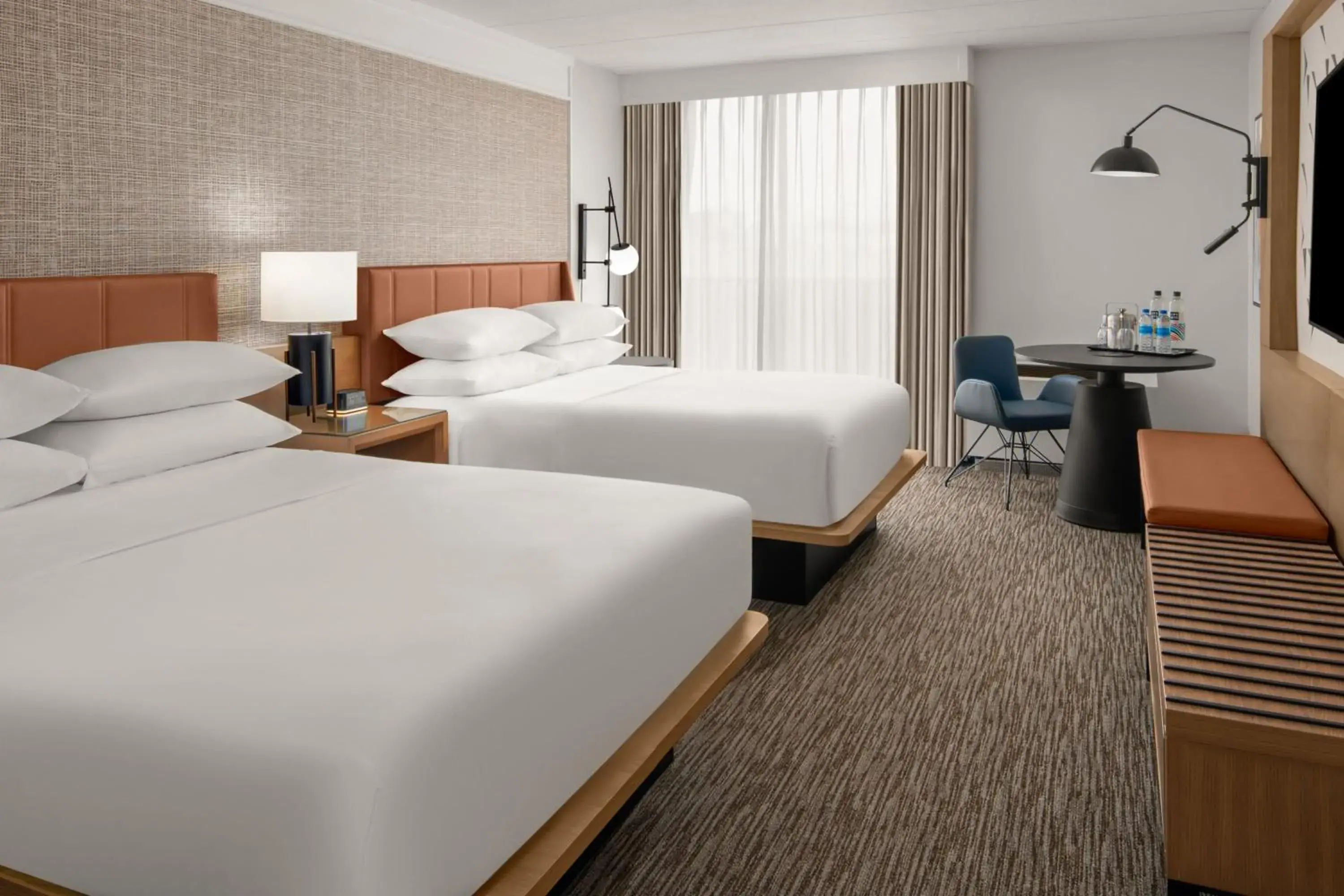 Deluxe Double Room in Sheraton Milwaukee Brookfield Deluxe Double Room in Sheraton Milwaukee Brookfield