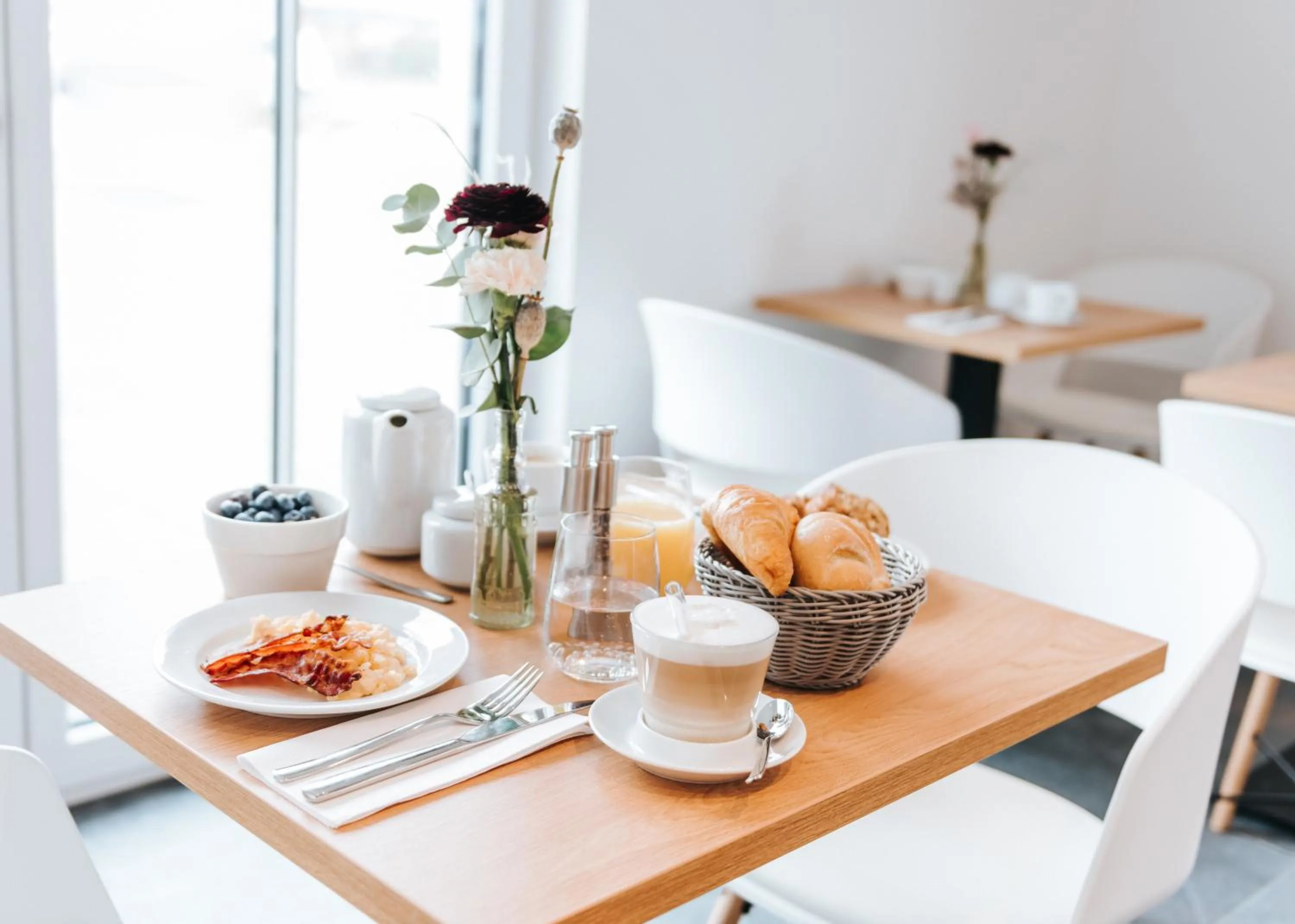 Food and drinks in HAIMHAUSERS Hotel Garni