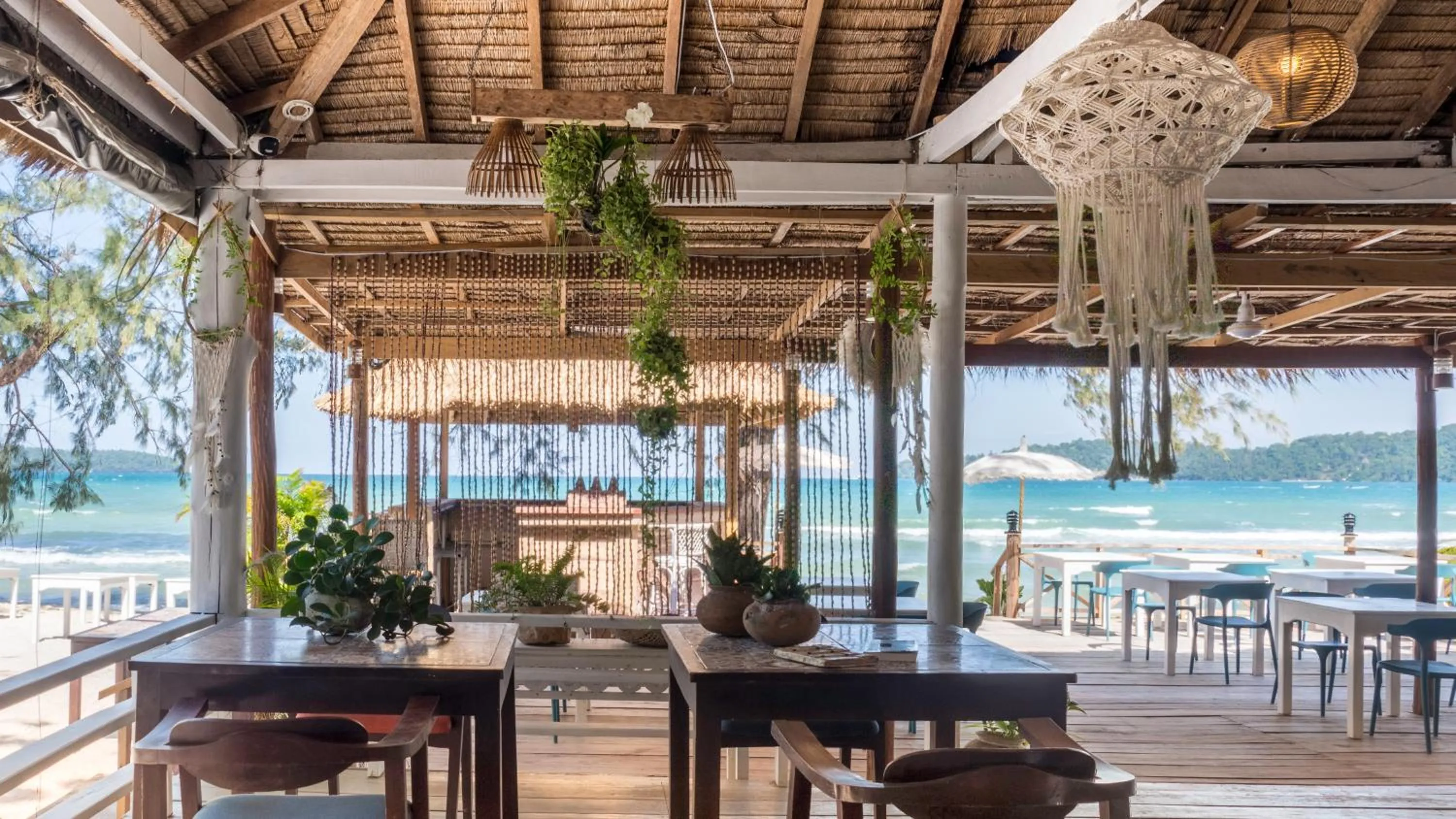 Restaurant/Places to Eat in SARASEA Koh Rong Samloem