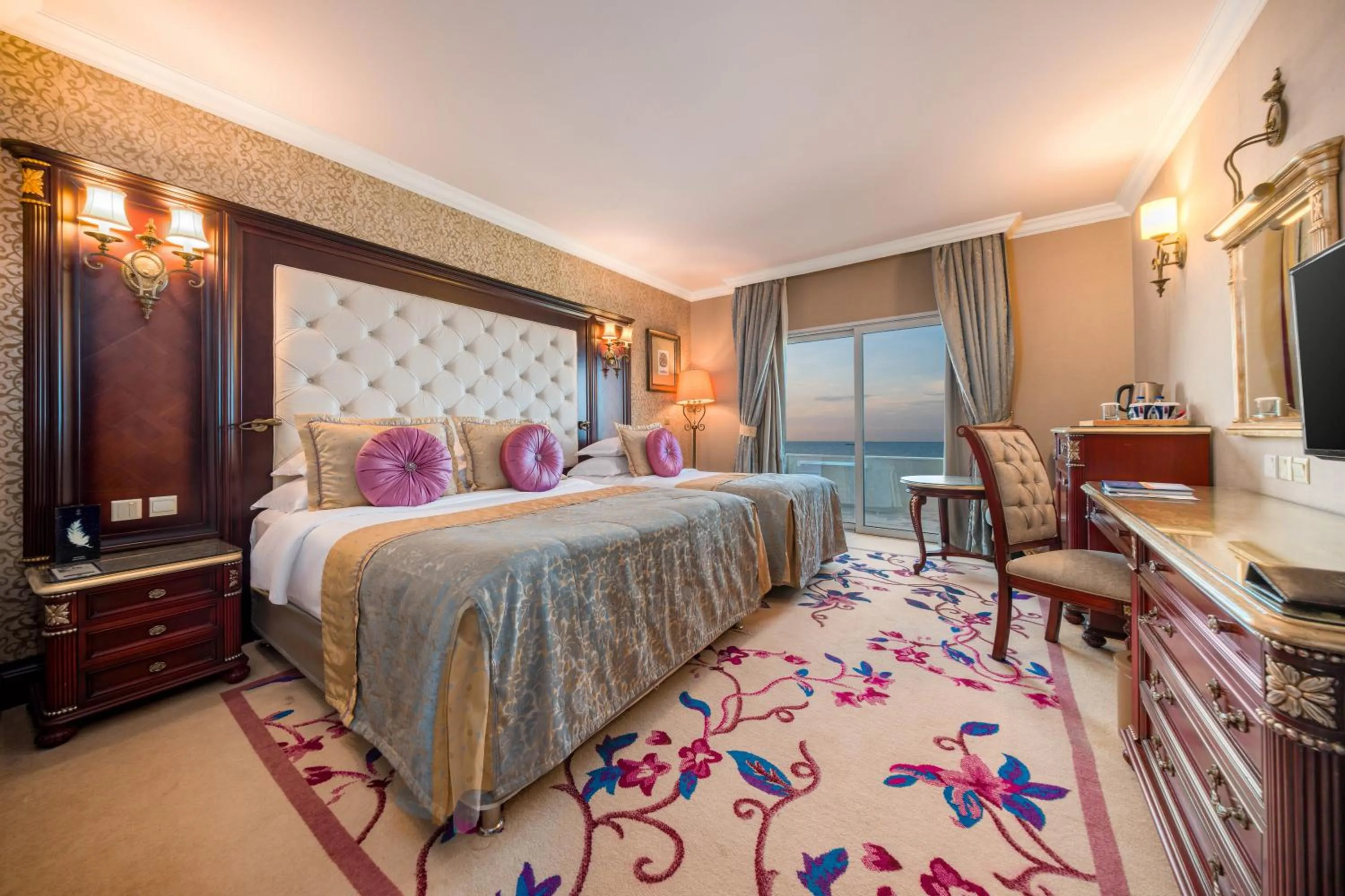 Bed in Merit Park Hotel Casino & SPA