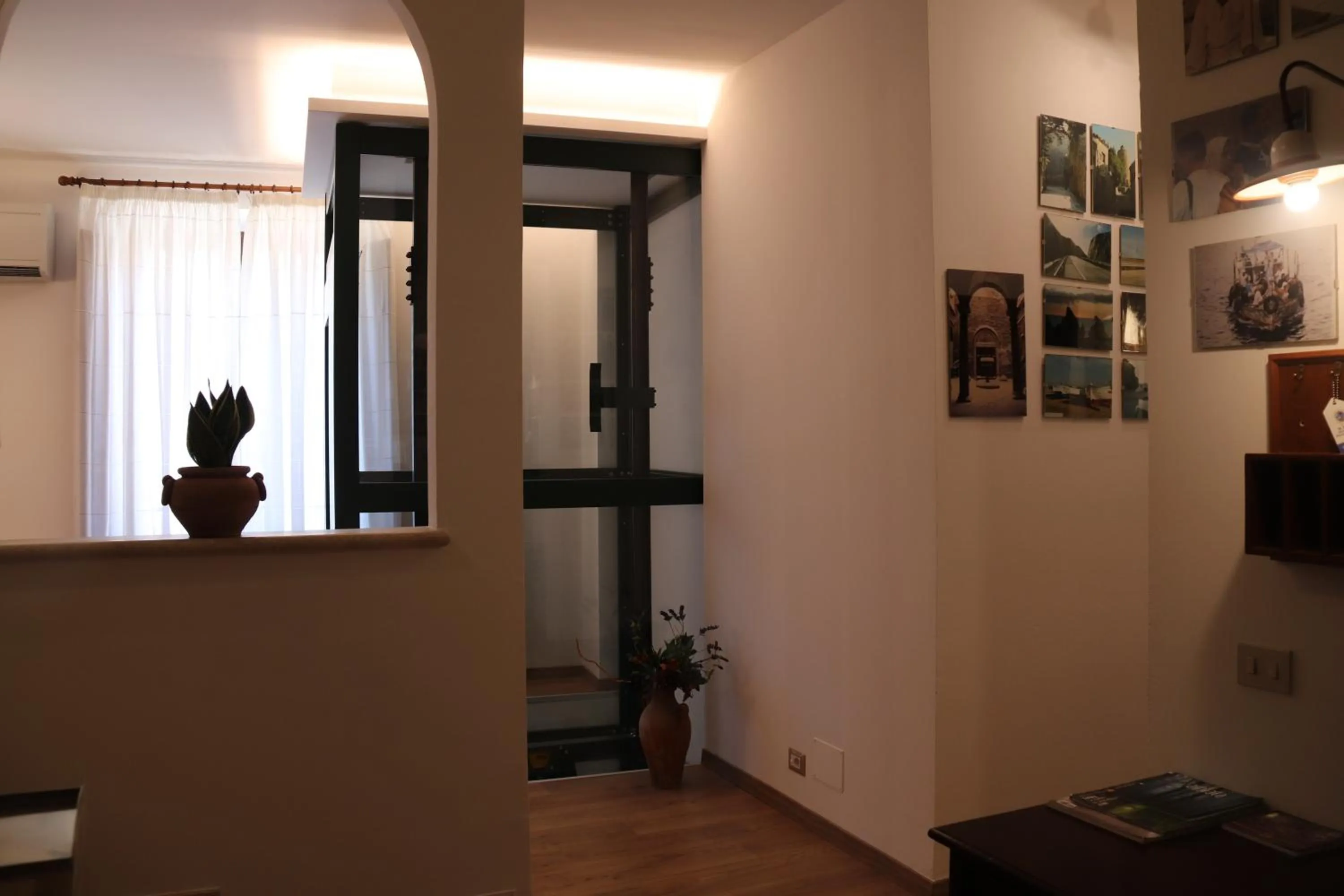 elevator in Meublé il Riccio