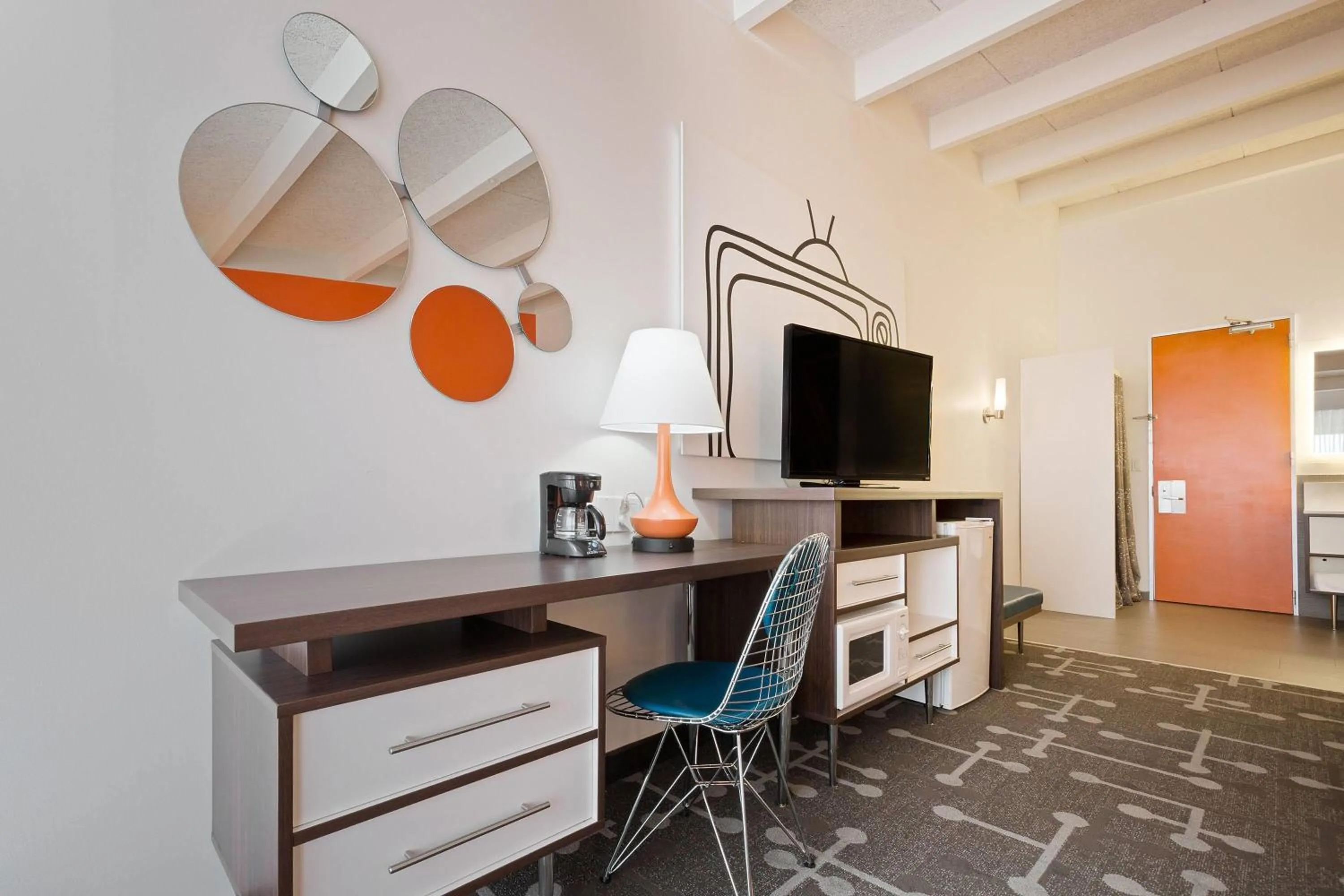 Photo of the whole room in Howard Johnson by Wyndham Toms River