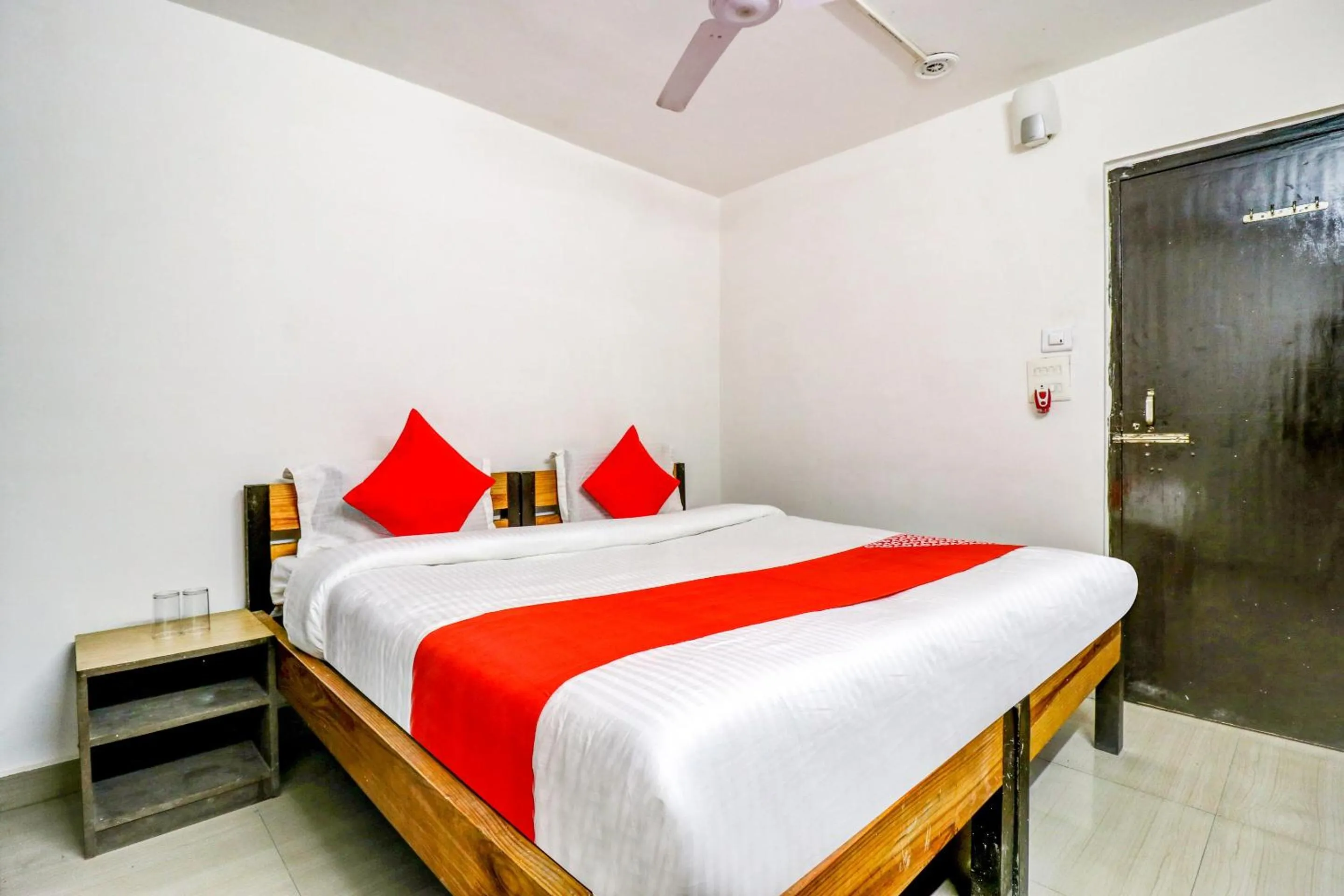 Bedroom, Bed in Hotel O by OYO Dhruv Inn